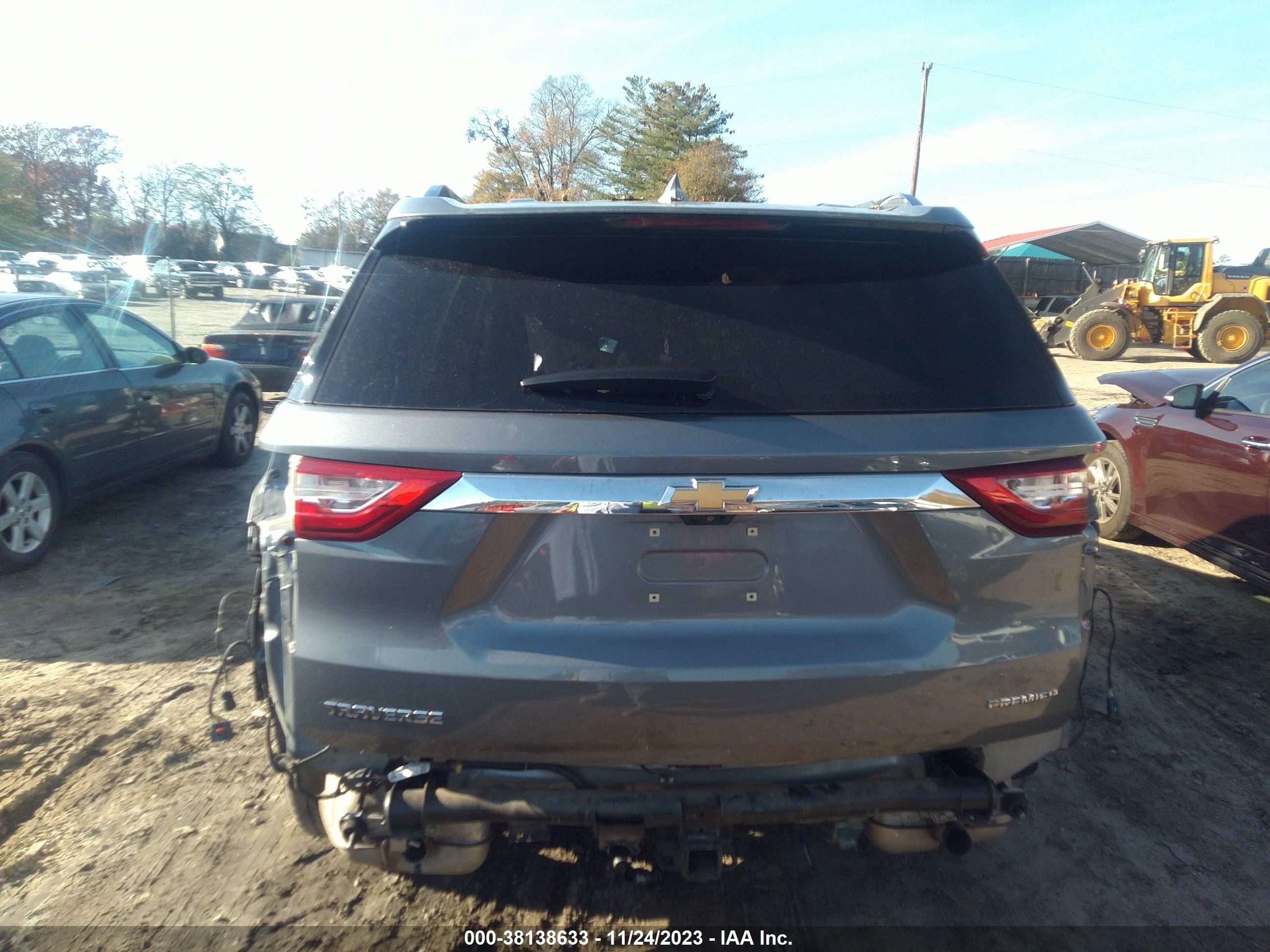 Photo 15 VIN: 1GNERKKW7KJ138485 - CHEVROLET TRAVERSE 