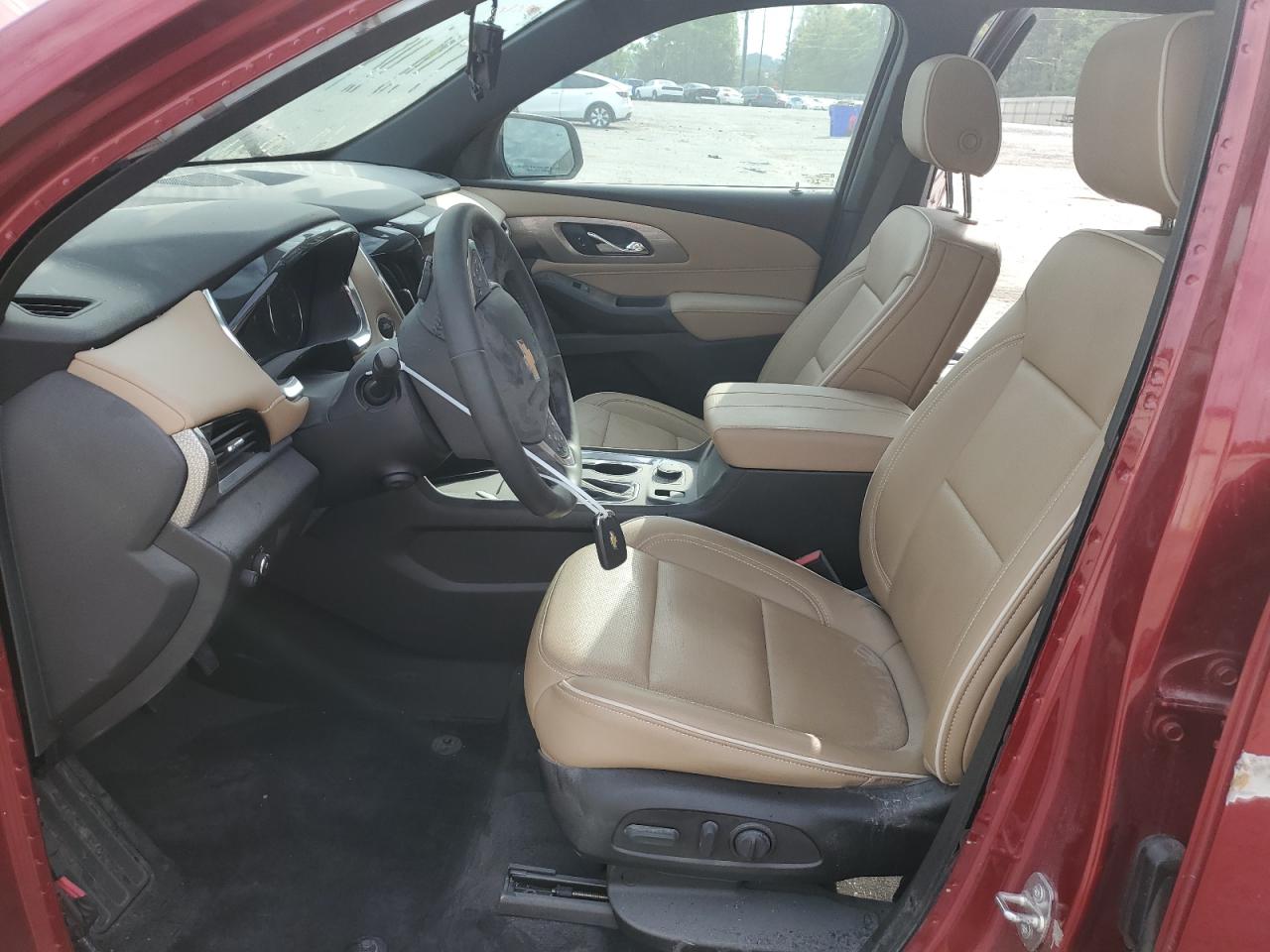 Photo 6 VIN: 1GNERKKW7NJ131637 - CHEVROLET TRAVERSE 