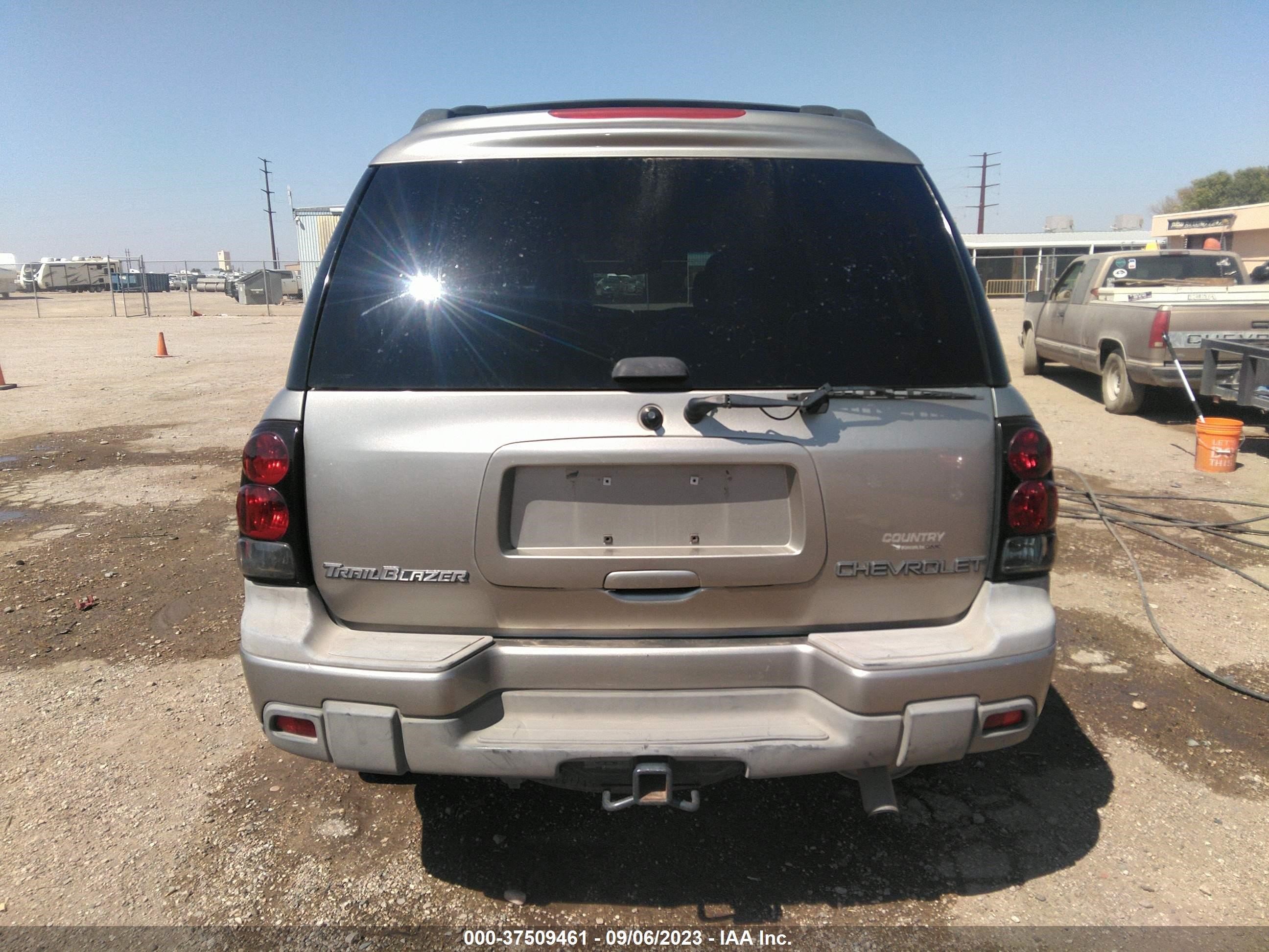 Photo 15 VIN: 1GNES16S136209027 - CHEVROLET TRAILBLAZER 