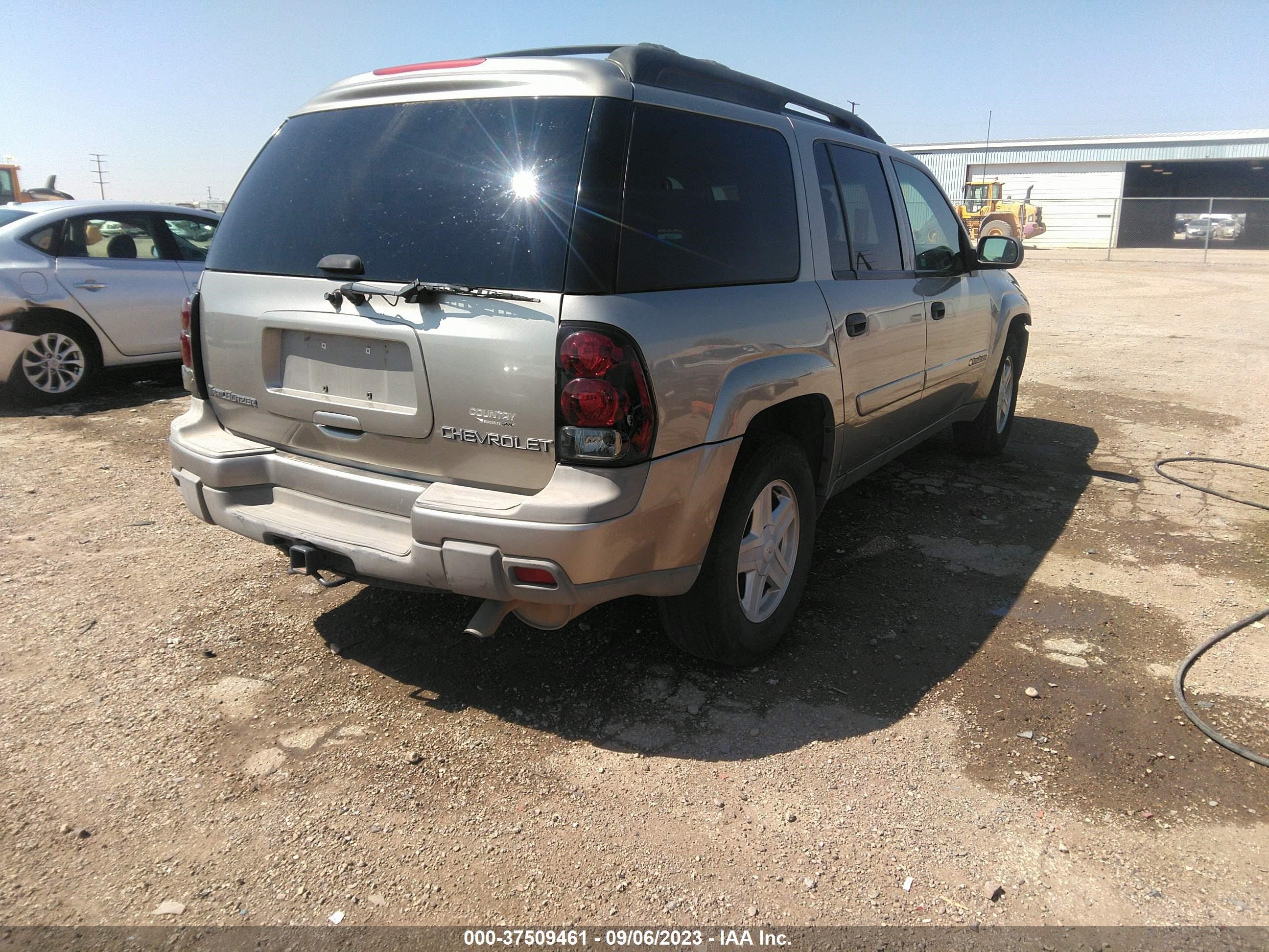 Photo 3 VIN: 1GNES16S136209027 - CHEVROLET TRAILBLAZER 