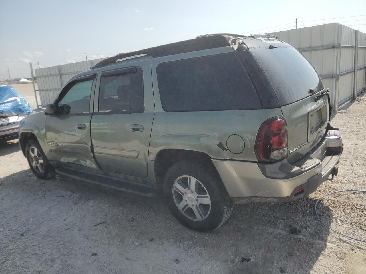 Photo 1 VIN: 1GNES16S146207490 - CHEVROLET TRAILBLAZER 