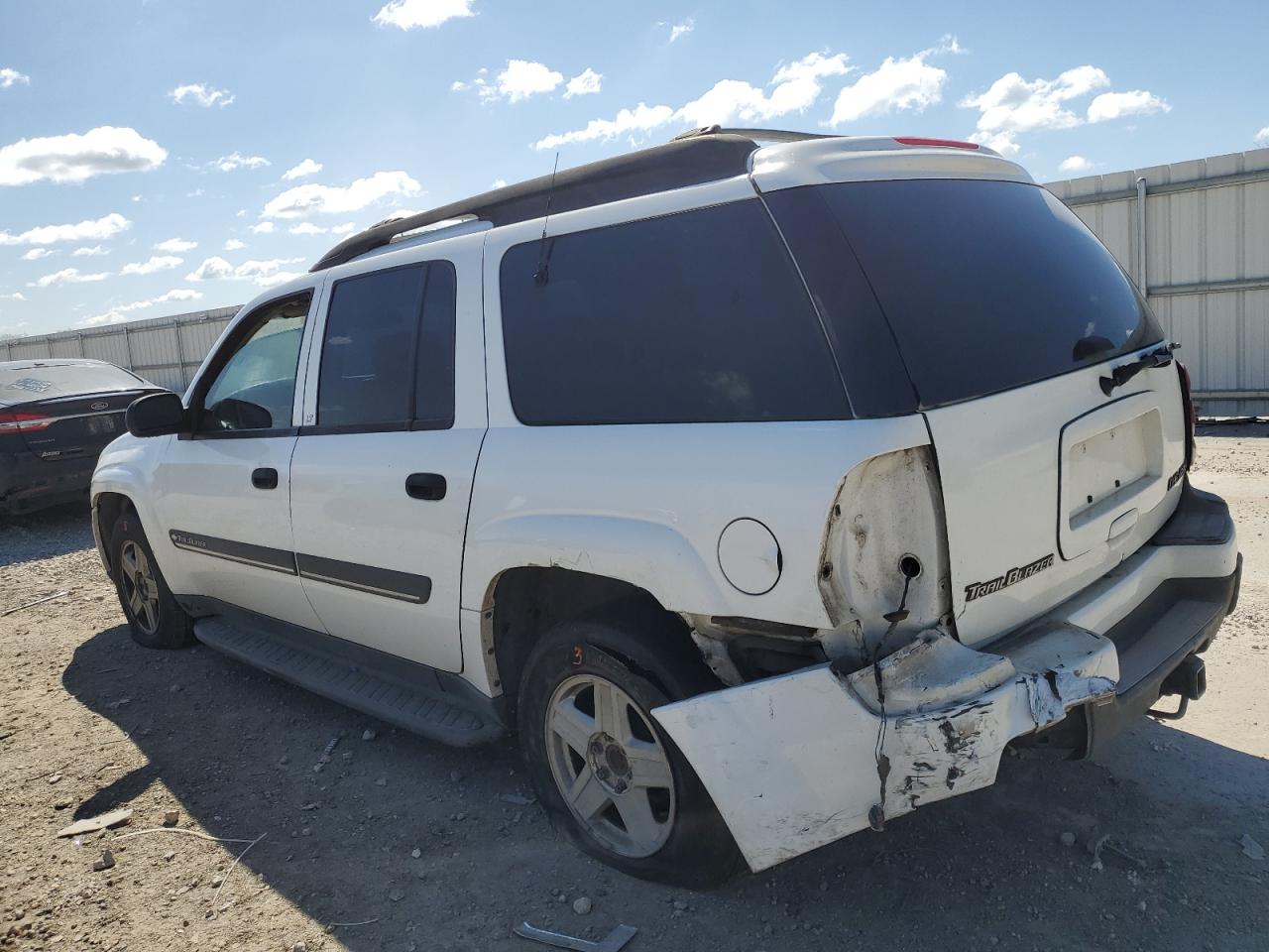 Photo 1 VIN: 1GNES16S326125869 - CHEVROLET TRAILBLAZER 