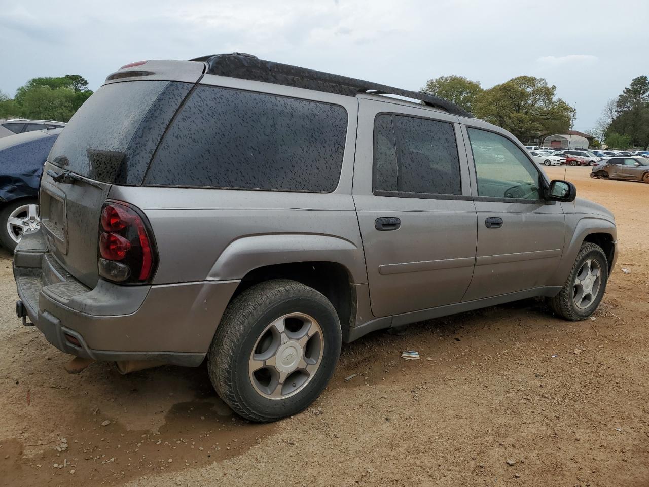 Photo 2 VIN: 1GNES16S466140659 - CHEVROLET TRAILBLAZER 