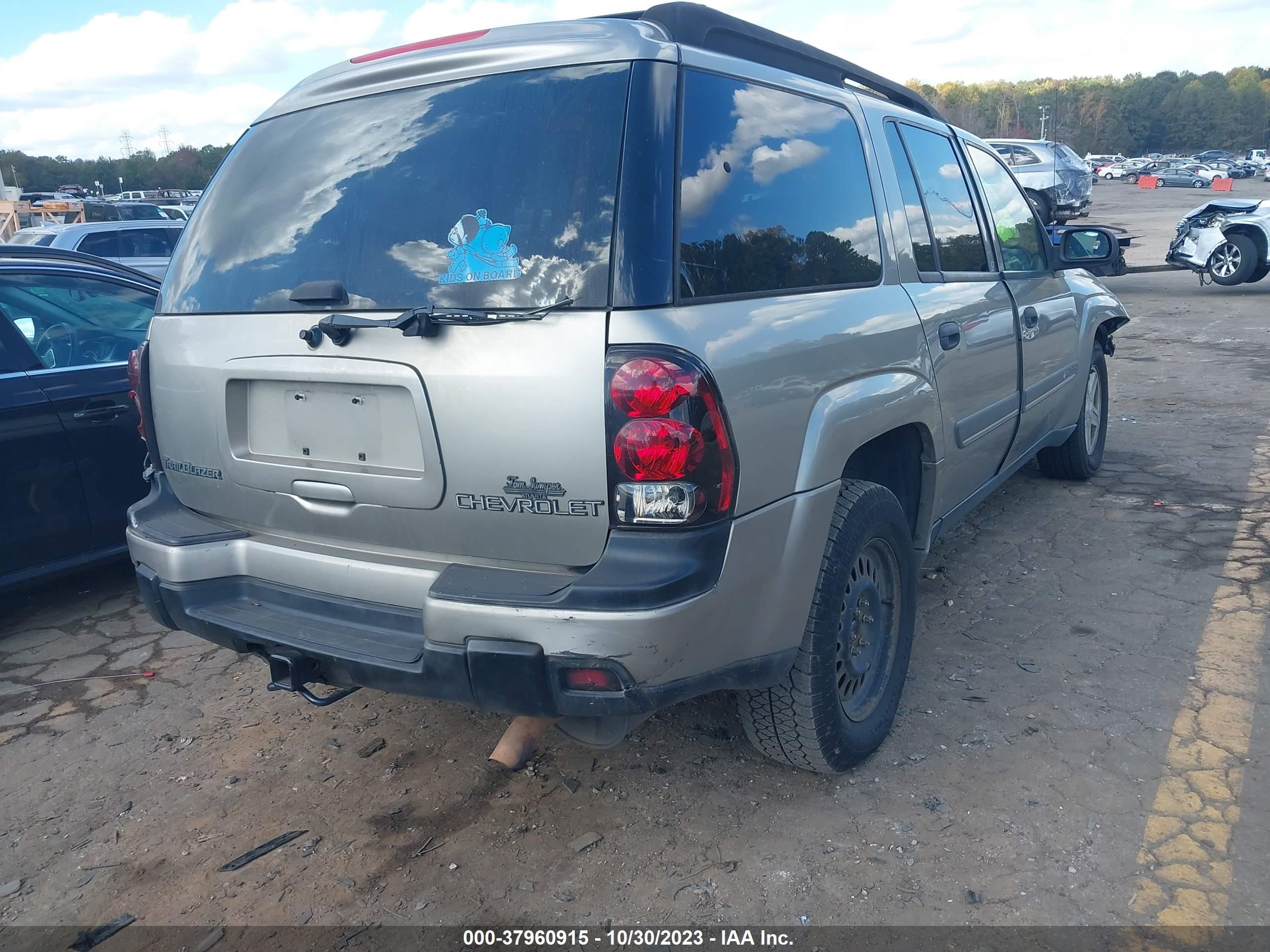 Photo 3 VIN: 1GNES16S726130718 - CHEVROLET TRAILBLAZER 