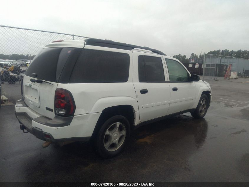 Photo 3 VIN: 1GNES16S766163997 - CHEVROLET TRAILBLAZER 