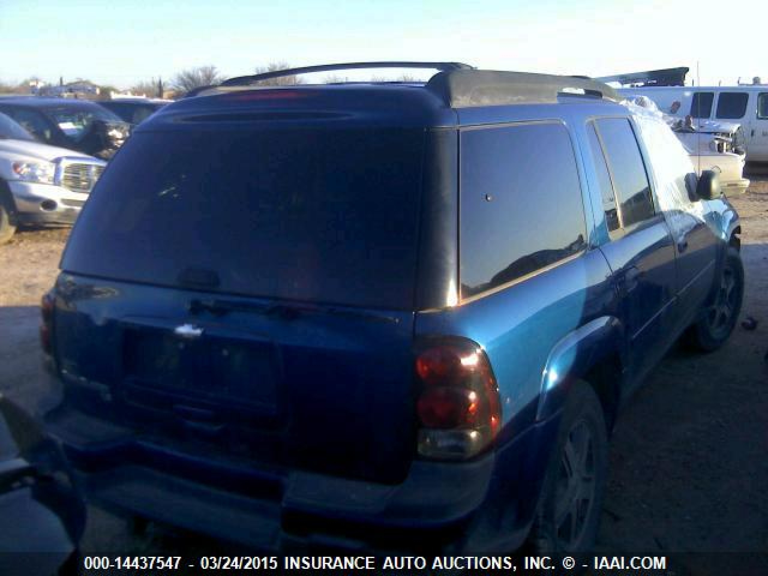 Photo 3 VIN: 1GNES16S866133150 - CHEVROLET TRAILBLAZER 