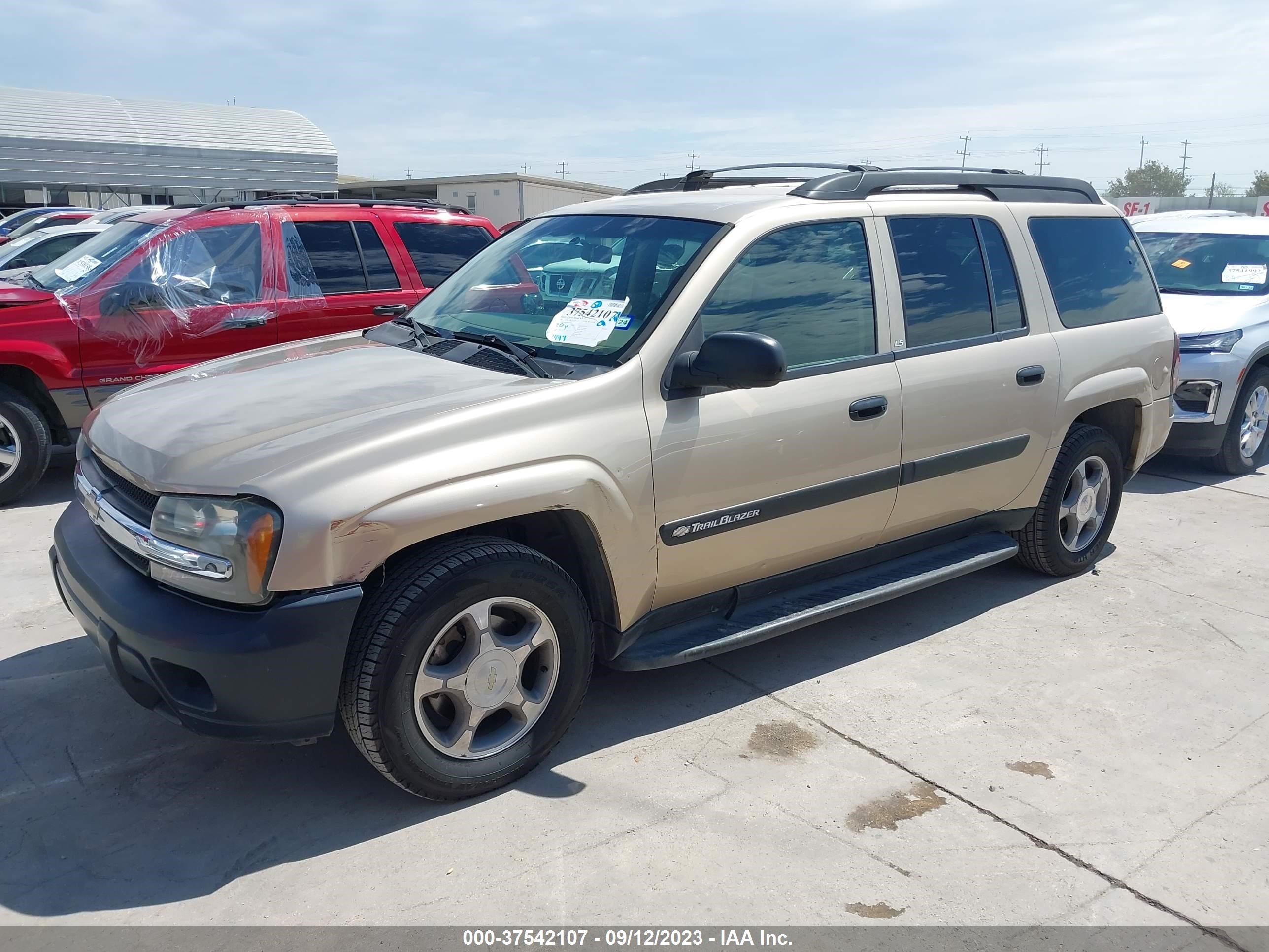 Photo 1 VIN: 1GNES16S946140685 - CHEVROLET TRAILBLAZER 