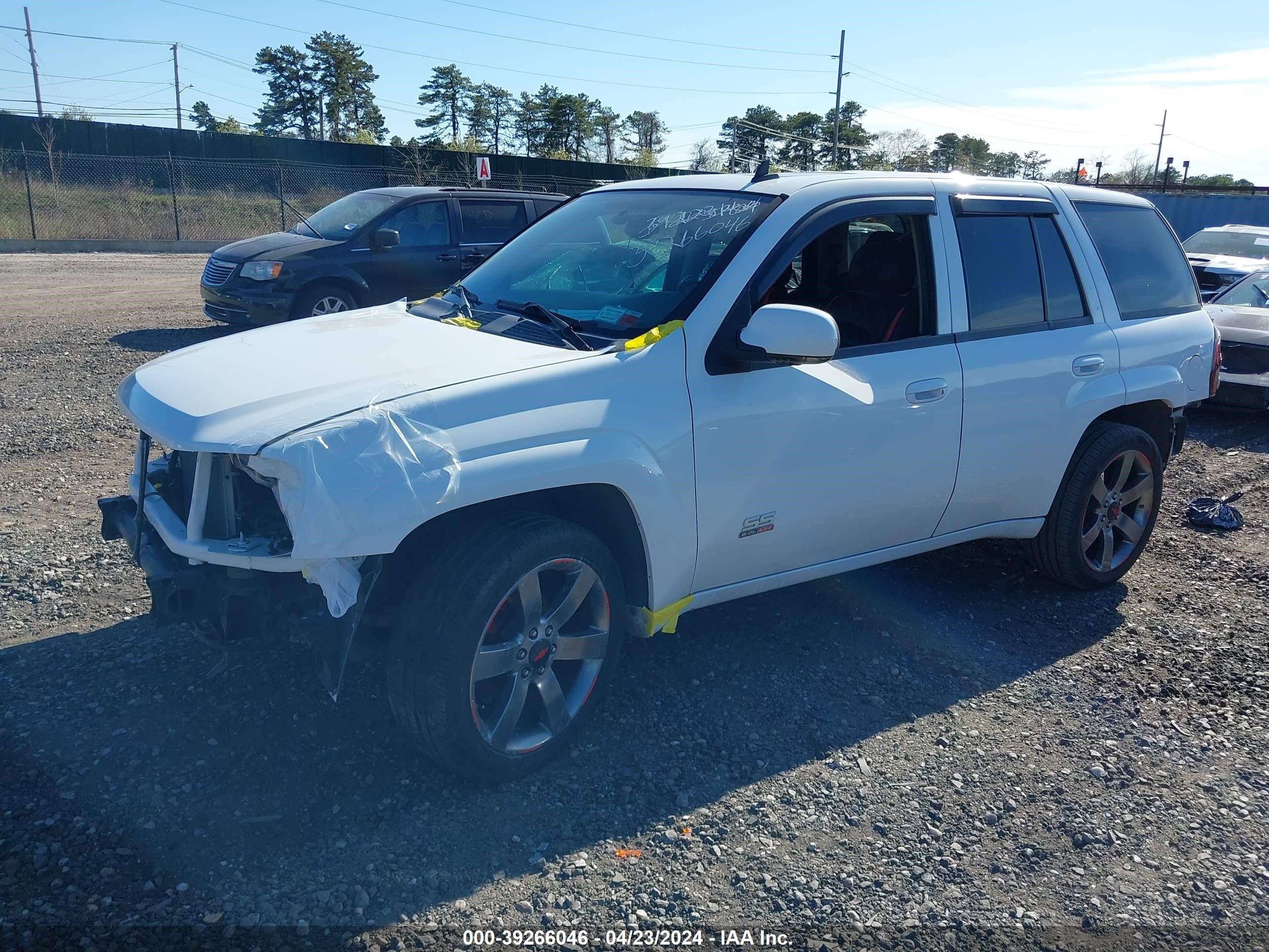 Photo 1 VIN: 1GNET13H172267383 - CHEVROLET TRAILBLAZER 