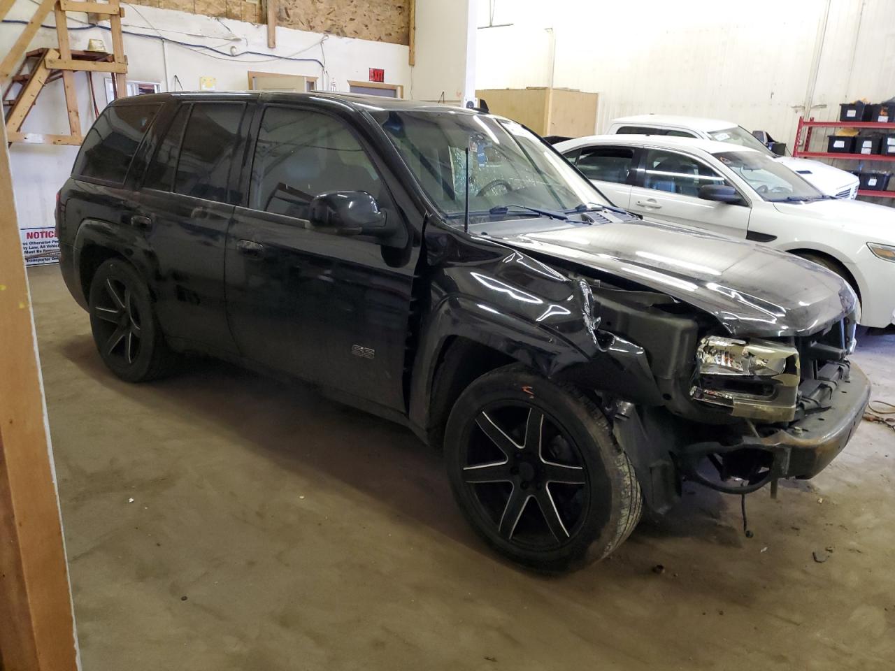 Photo 3 VIN: 1GNET13H762255267 - CHEVROLET TRAILBLAZER 