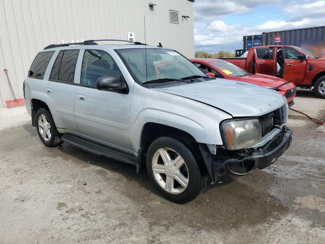 Photo 3 VIN: 1GNET13M572210438 - CHEVROLET TRAILBLAZE 