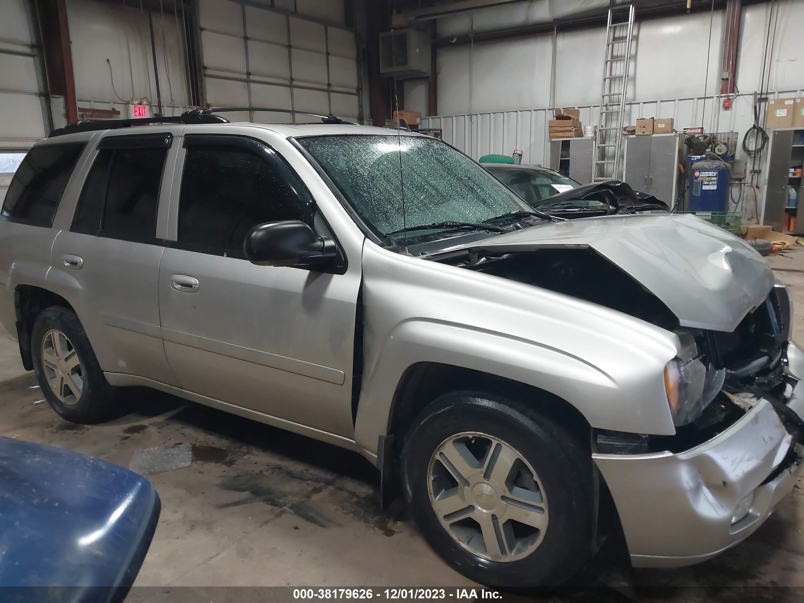 Photo 12 VIN: 1GNET13MX62161848 - CHEVROLET TRAILBLAZER 