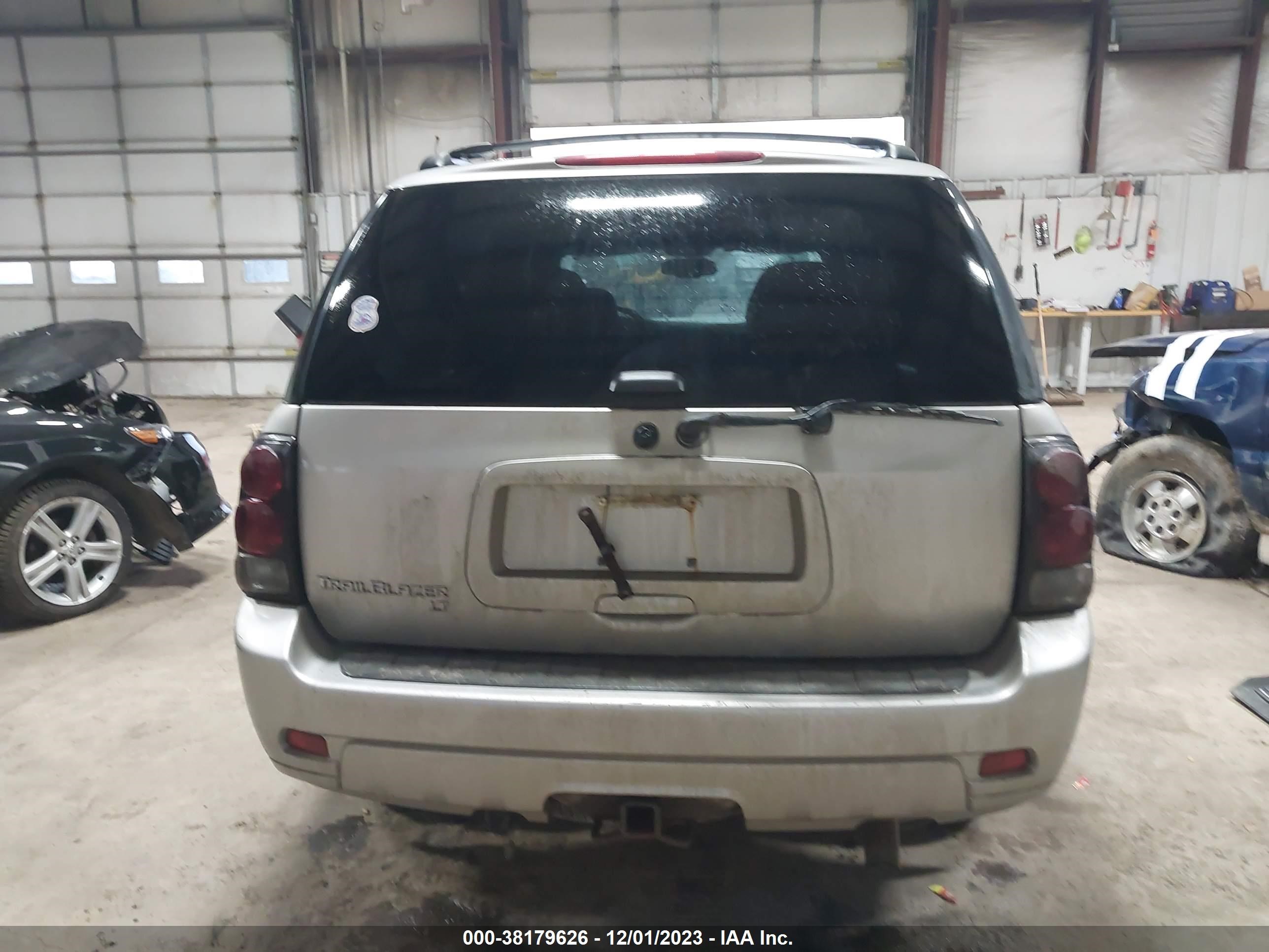 Photo 15 VIN: 1GNET13MX62161848 - CHEVROLET TRAILBLAZER 