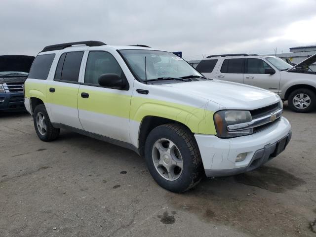 Photo 3 VIN: 1GNET16M556169004 - CHEVROLET TRAILBLAZE 