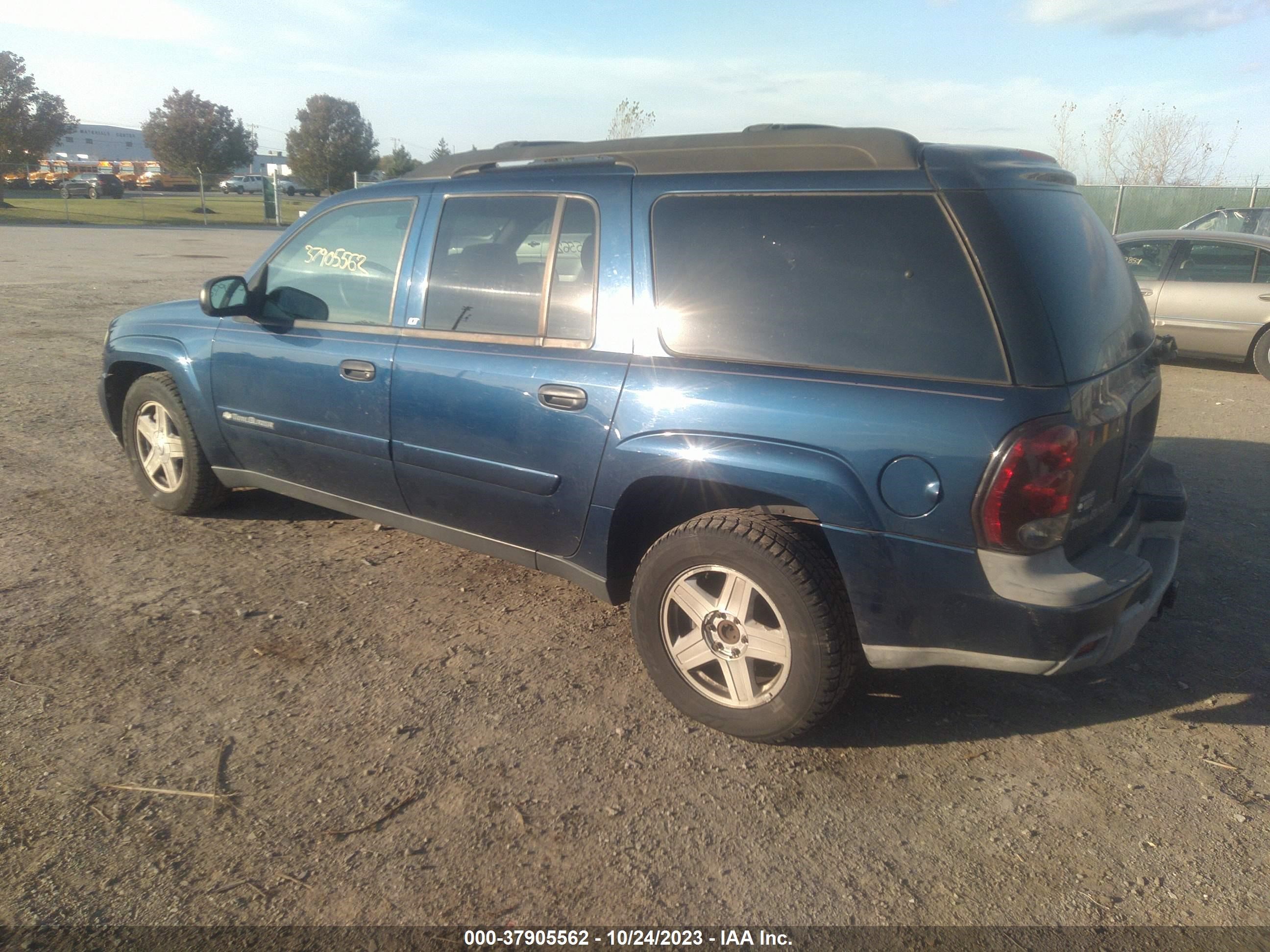 Photo 2 VIN: 1GNET16P736184689 - CHEVROLET TRAILBLAZER 