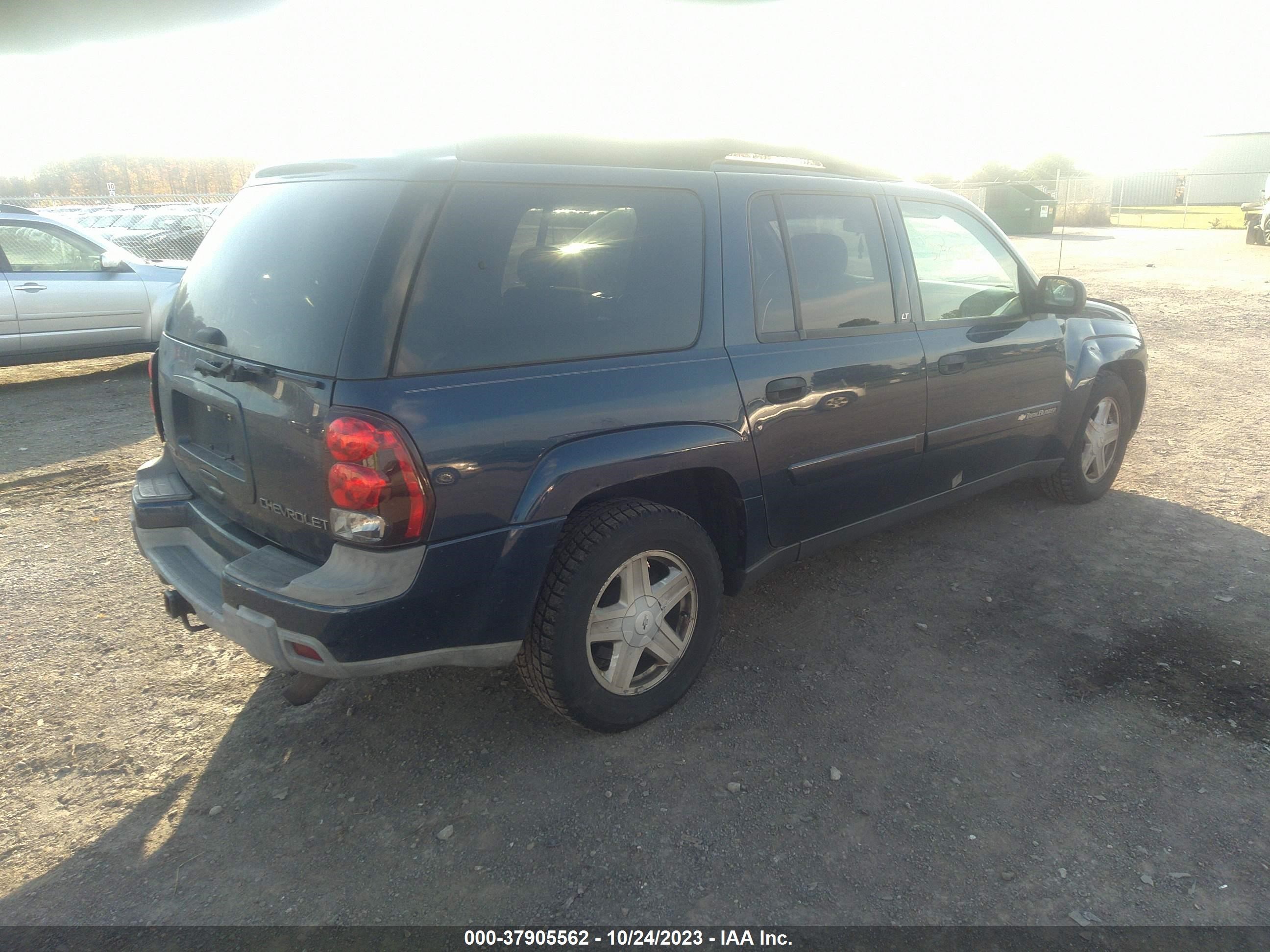 Photo 3 VIN: 1GNET16P736184689 - CHEVROLET TRAILBLAZER 