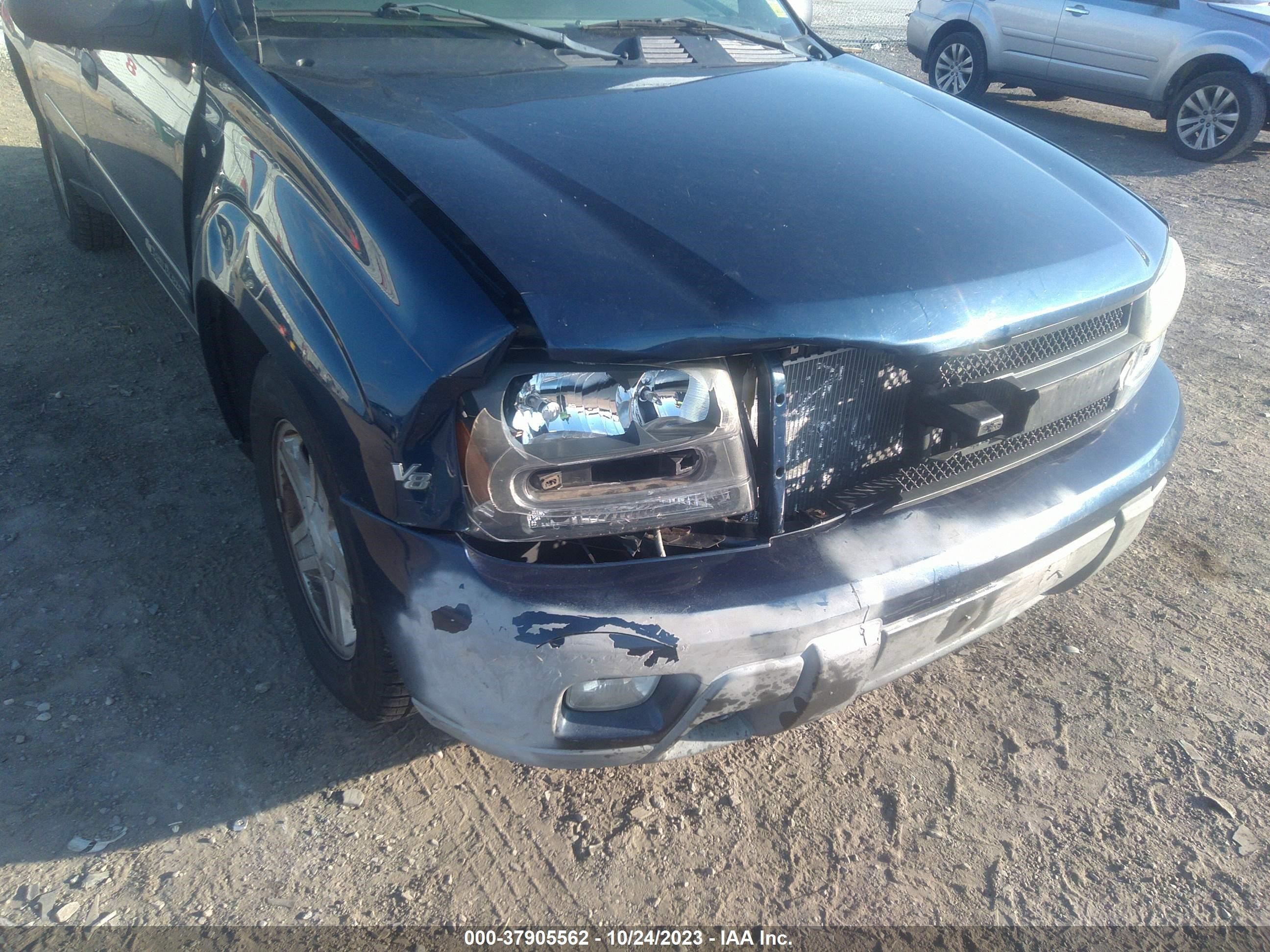 Photo 5 VIN: 1GNET16P736184689 - CHEVROLET TRAILBLAZER 