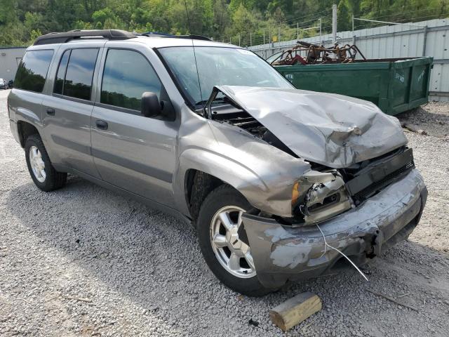 Photo 3 VIN: 1GNET16S056130576 - CHEVROLET TRAILBLZR 