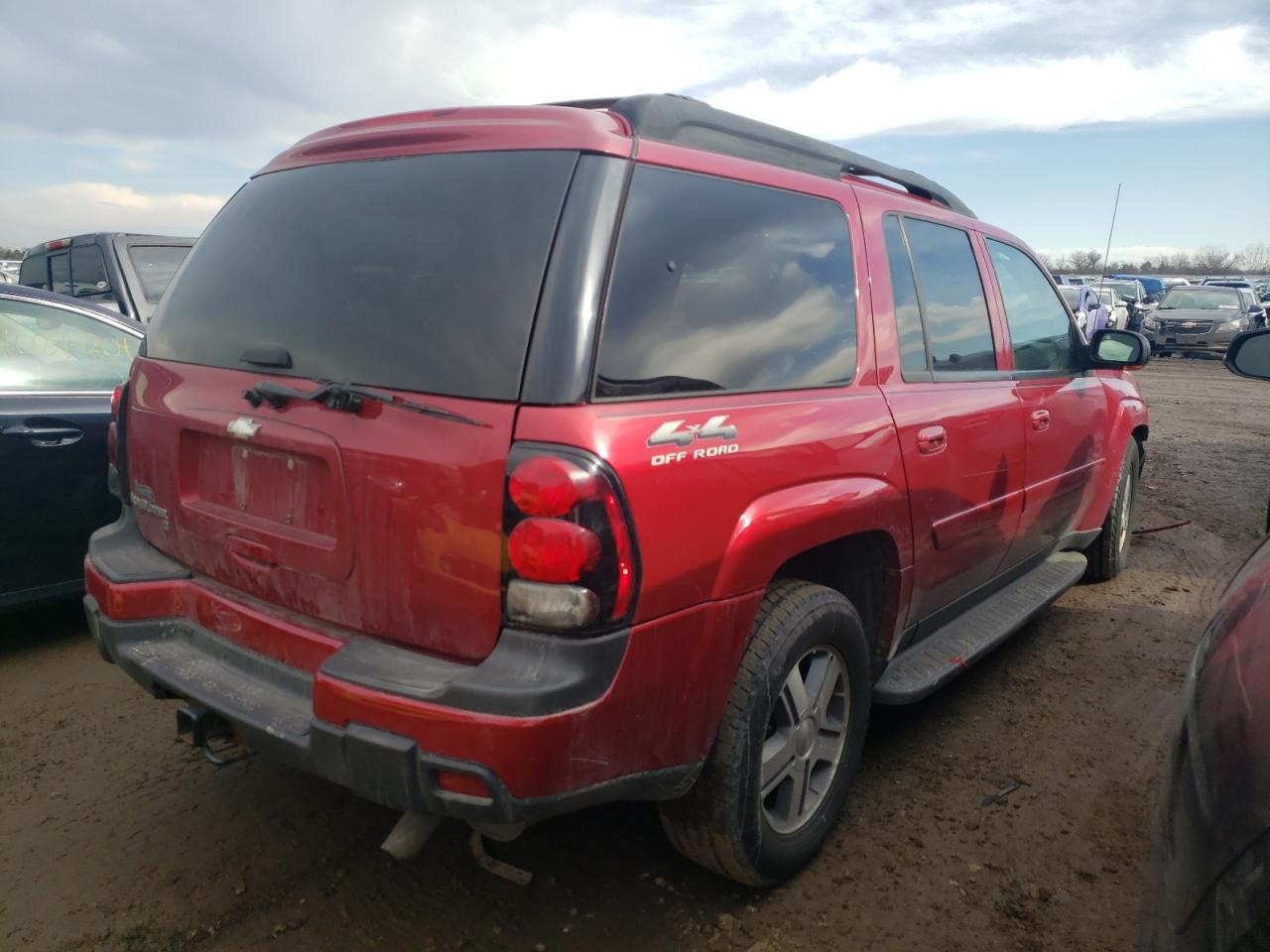 Photo 2 VIN: 1GNET16S056182354 - CHEVROLET TRAILBLAZER 