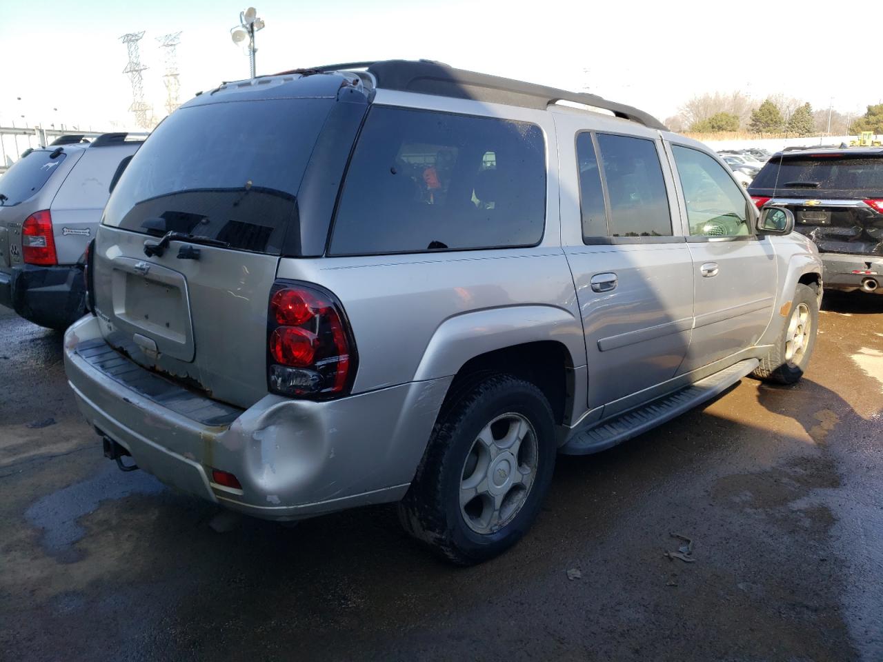 Photo 2 VIN: 1GNET16S066128182 - CHEVROLET TRAILBLAZER 