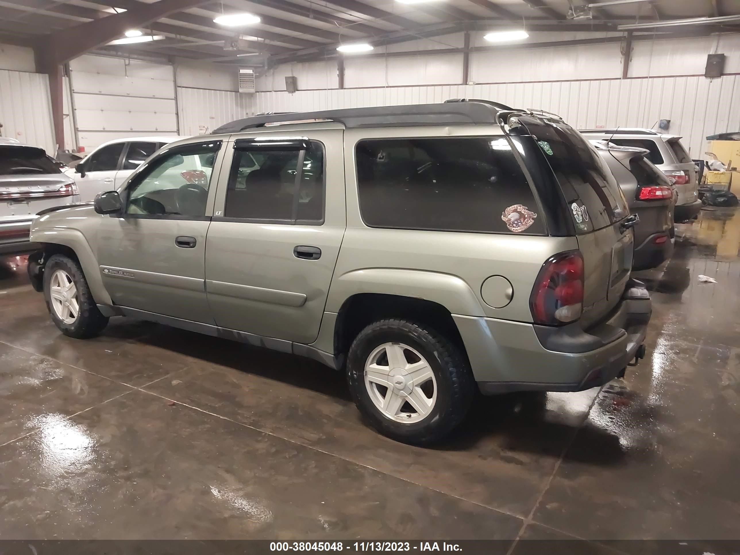 Photo 2 VIN: 1GNET16S136124265 - CHEVROLET TRAILBLAZER 