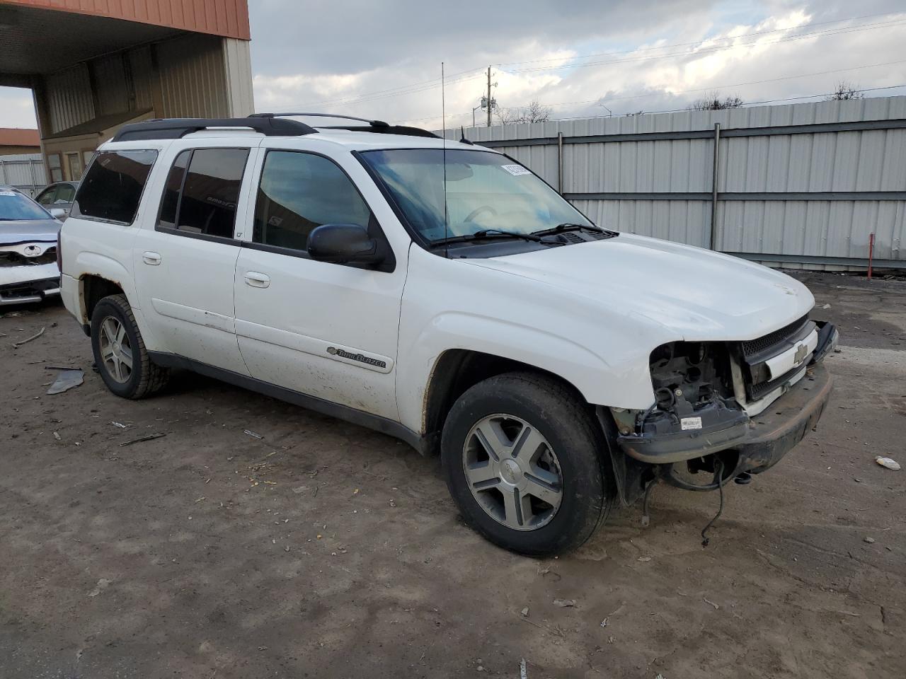 Photo 3 VIN: 1GNET16S246133607 - CHEVROLET TRAILBLAZER 