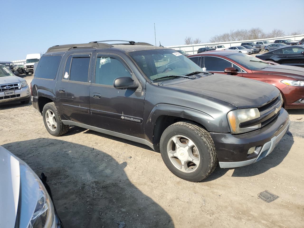 Photo 3 VIN: 1GNET16S246157745 - CHEVROLET TRAILBLAZER 