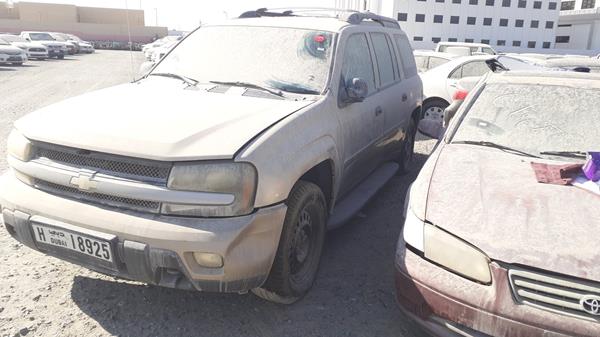 Photo 3 VIN: 1GNET16S466161234 - CHEVROLET TRAILBLAZER 