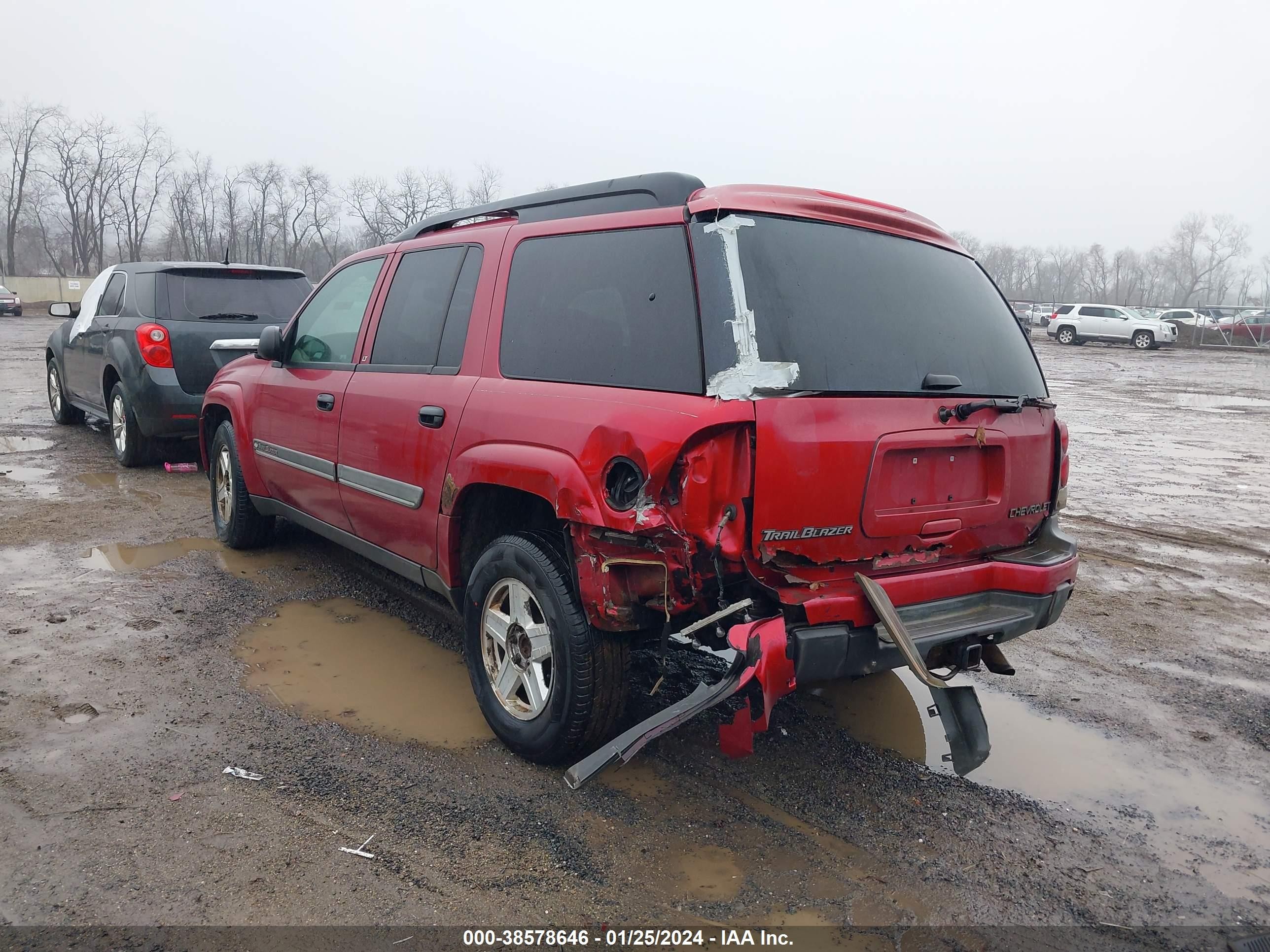 Photo 2 VIN: 1GNET16S926115442 - CHEVROLET TRAILBLAZER 