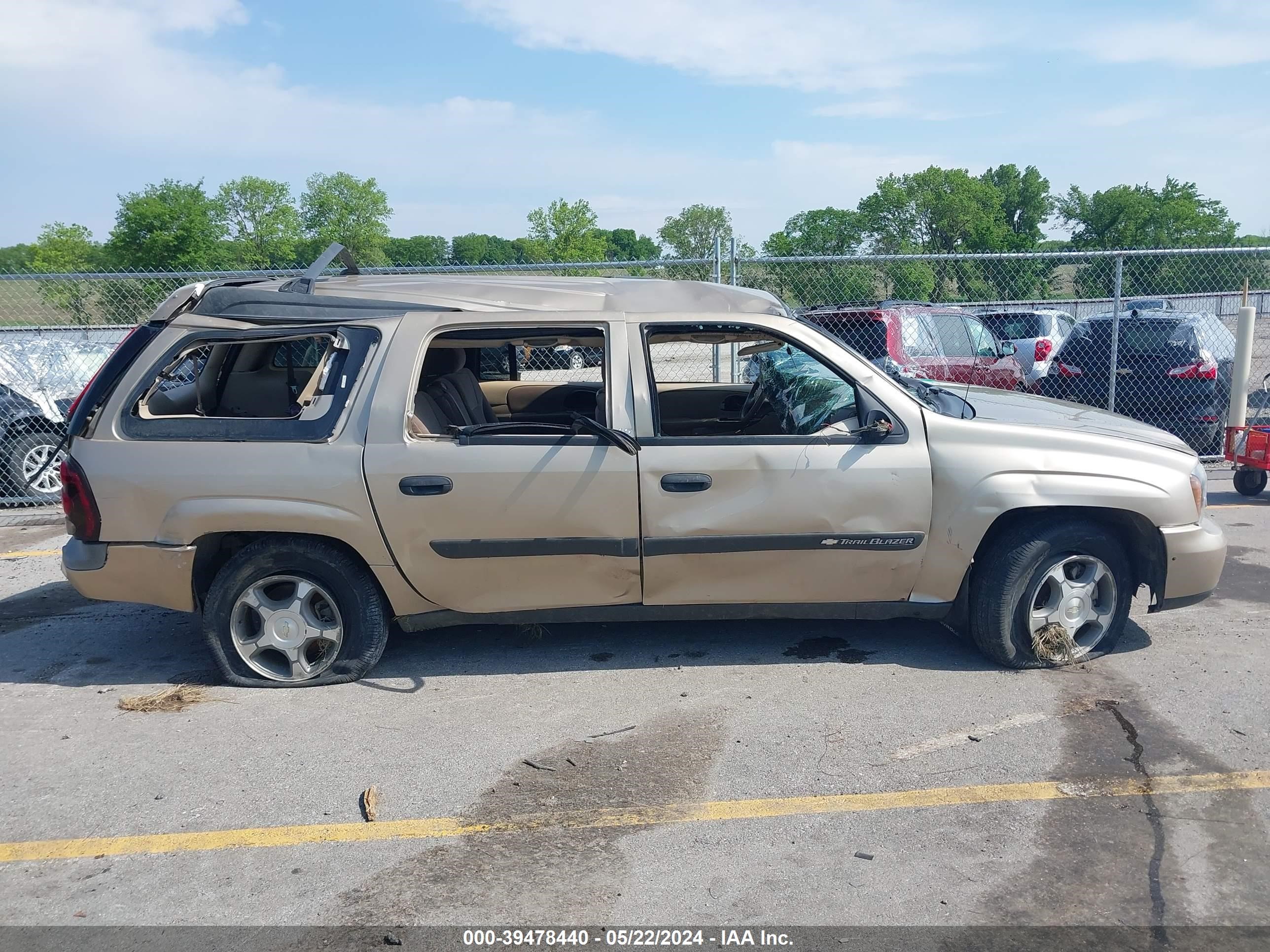 Photo 11 VIN: 1GNET16SX46146394 - CHEVROLET TRAILBLAZER 