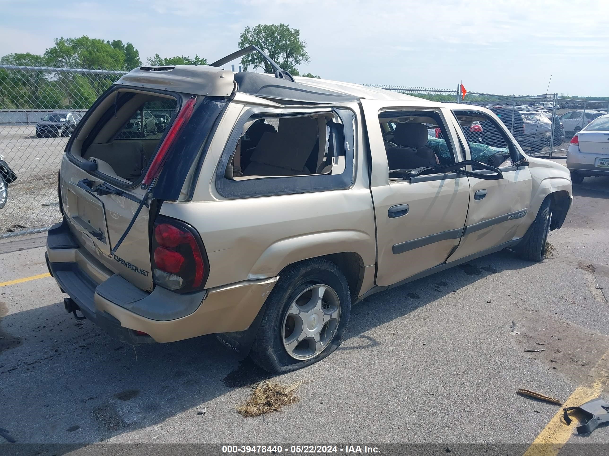 Photo 3 VIN: 1GNET16SX46146394 - CHEVROLET TRAILBLAZER 