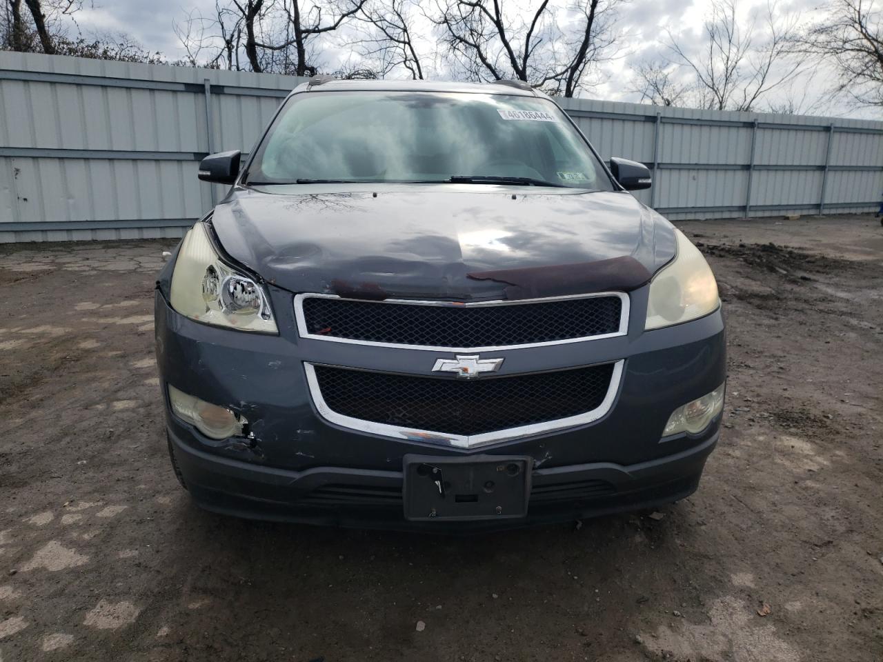 Photo 4 VIN: 1GNEV23D29S160732 - CHEVROLET TRAVERSE 