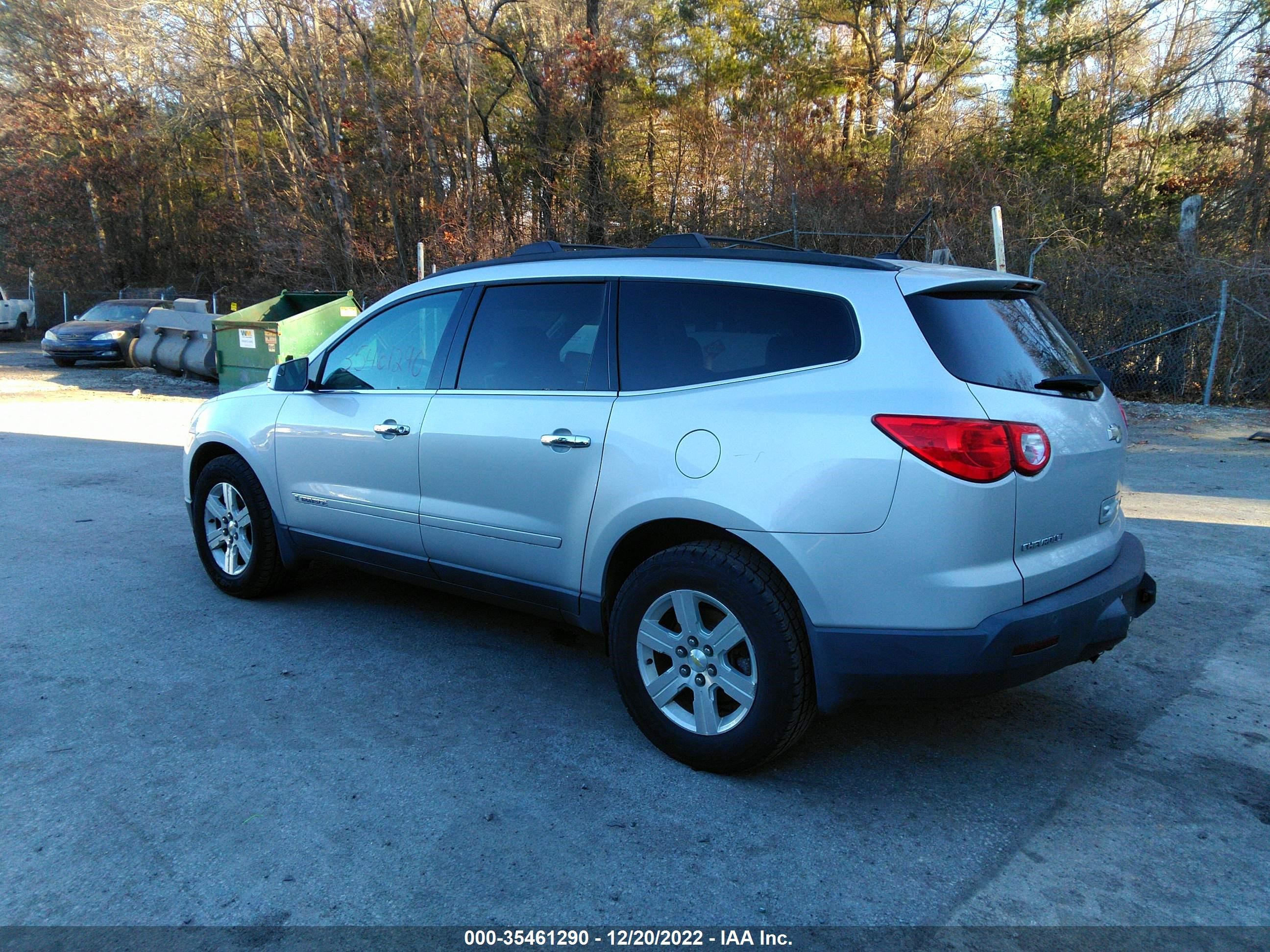 Photo 2 VIN: 1GNEV23D29S181919 - CHEVROLET TRAVERSE 