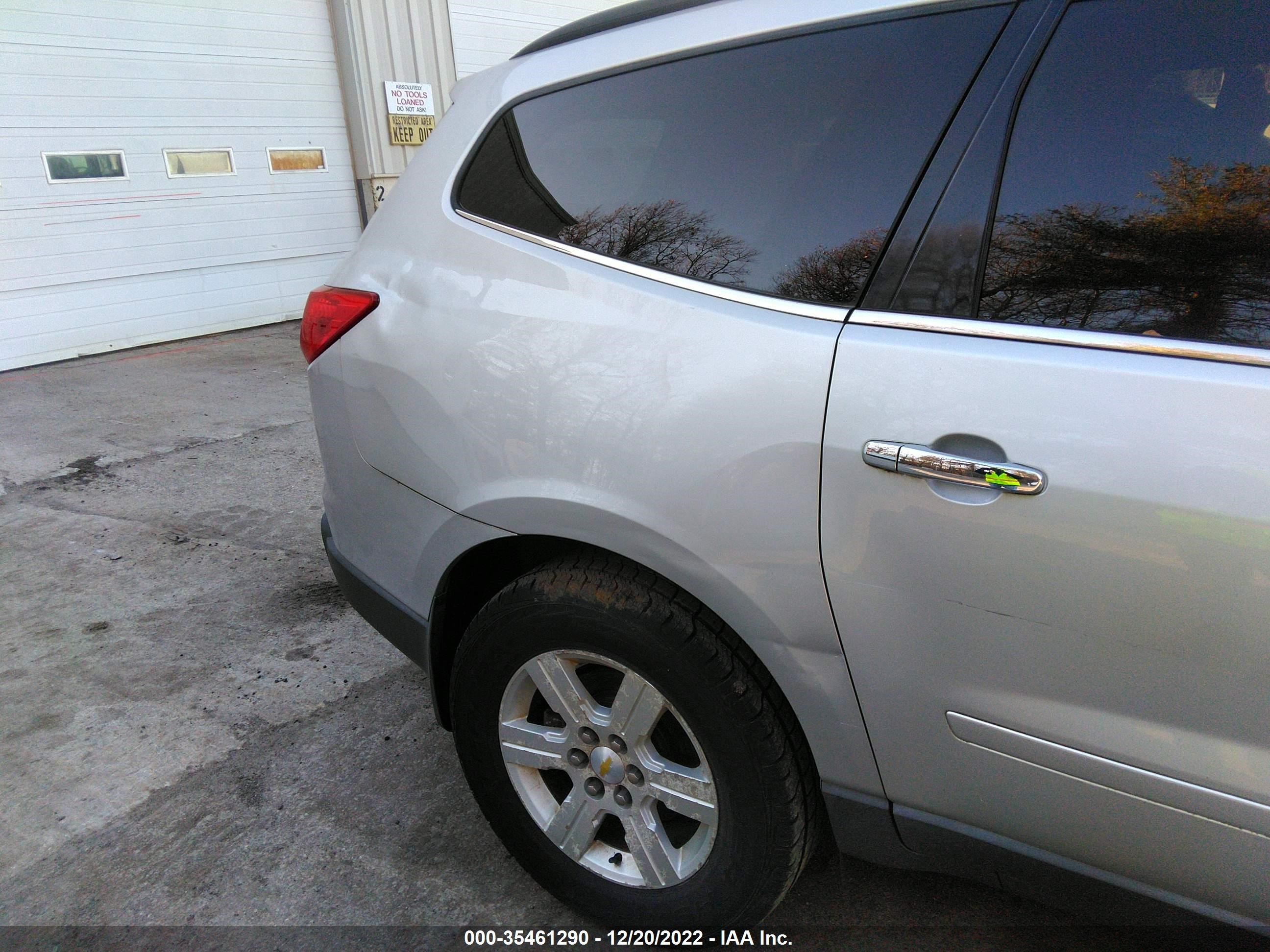 Photo 5 VIN: 1GNEV23D29S181919 - CHEVROLET TRAVERSE 