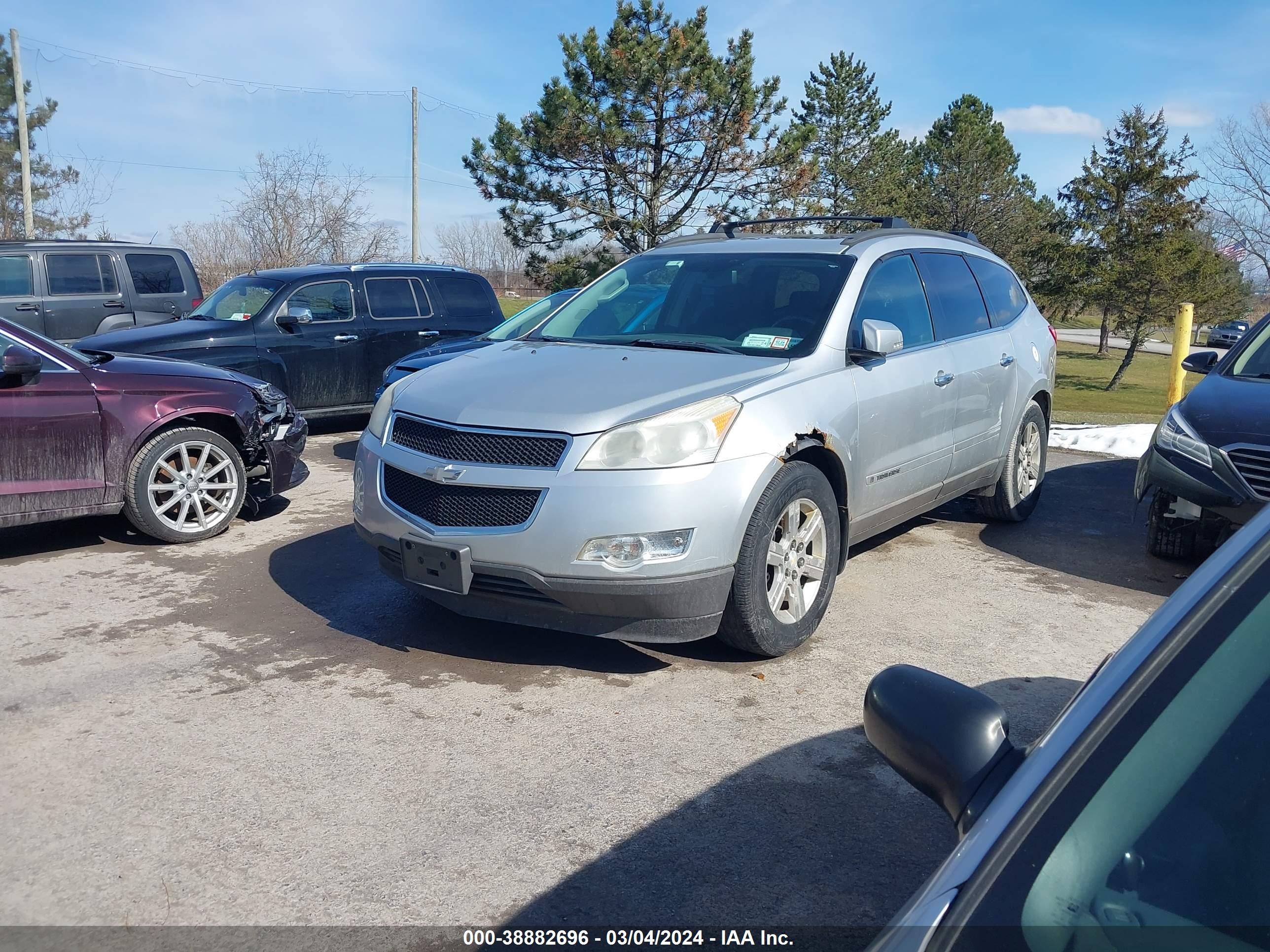 Photo 1 VIN: 1GNEV23DX9S162521 - CHEVROLET TRAVERSE 