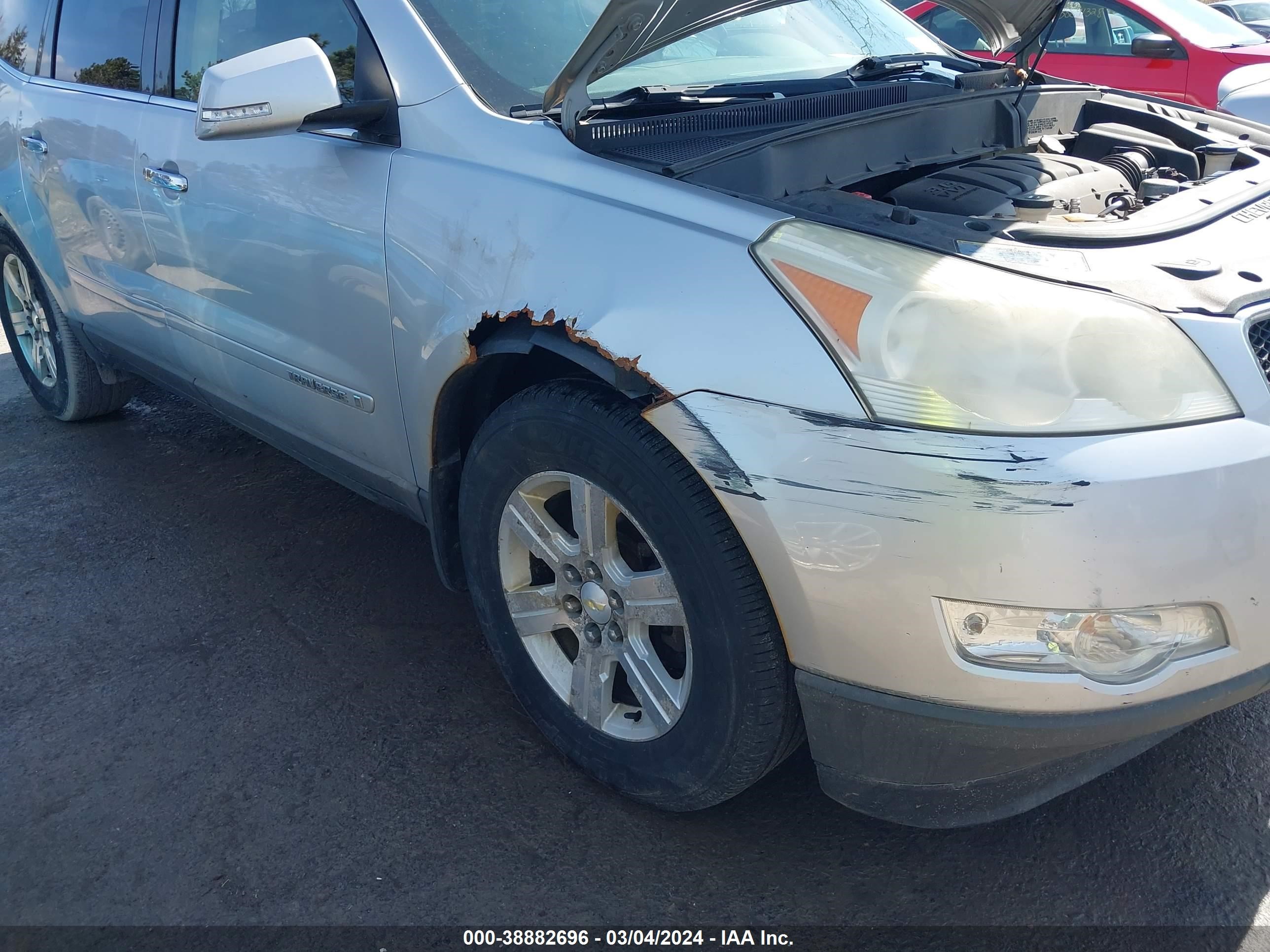 Photo 5 VIN: 1GNEV23DX9S162521 - CHEVROLET TRAVERSE 