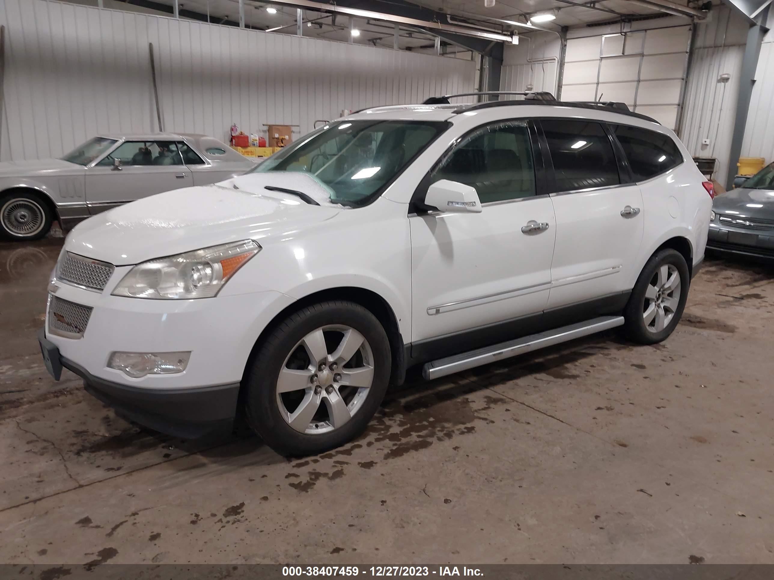 Photo 1 VIN: 1GNEV33D39S108452 - CHEVROLET TRAVERSE 