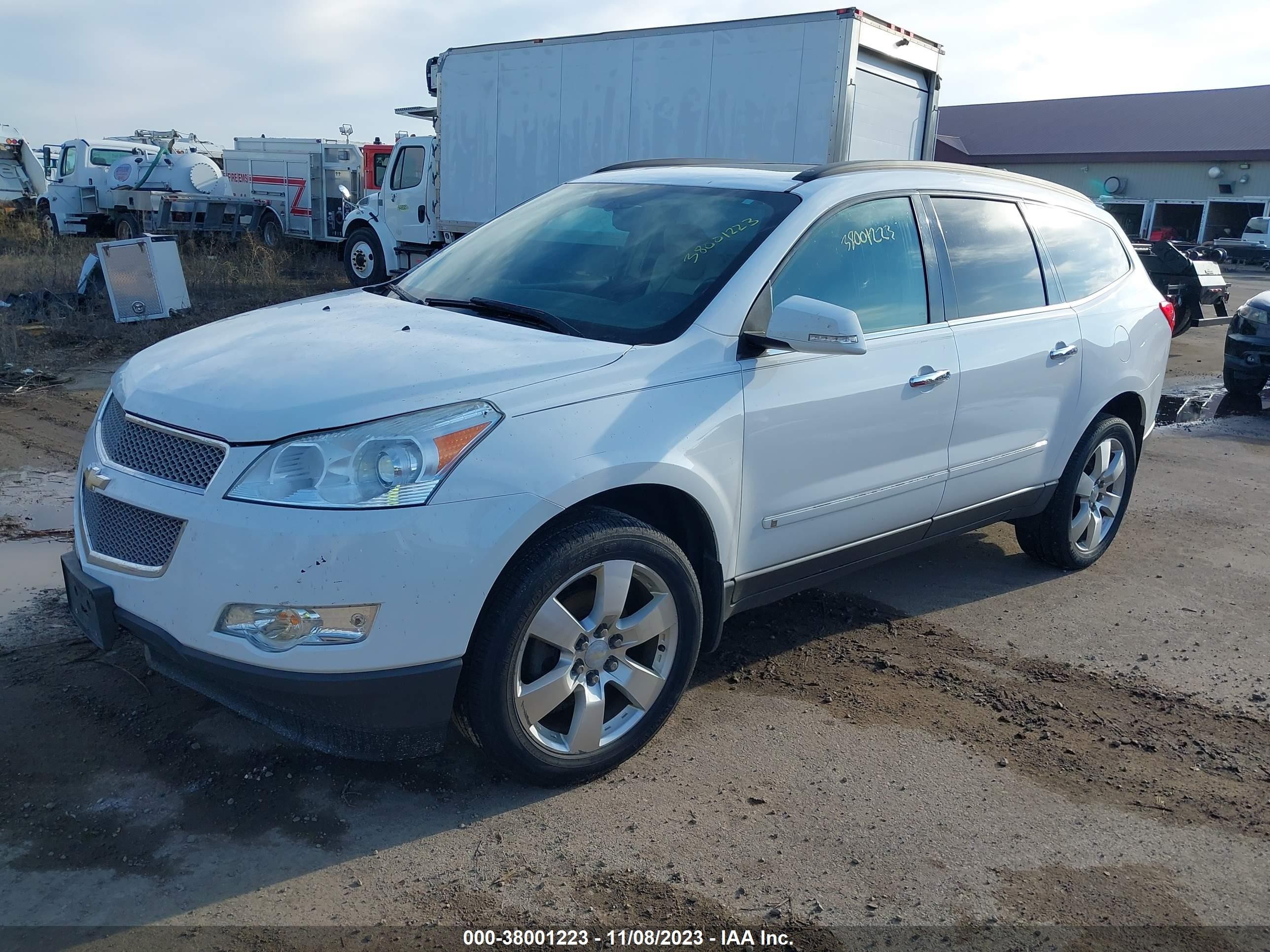 Photo 1 VIN: 1GNEV33D49S103325 - CHEVROLET TRAVERSE 