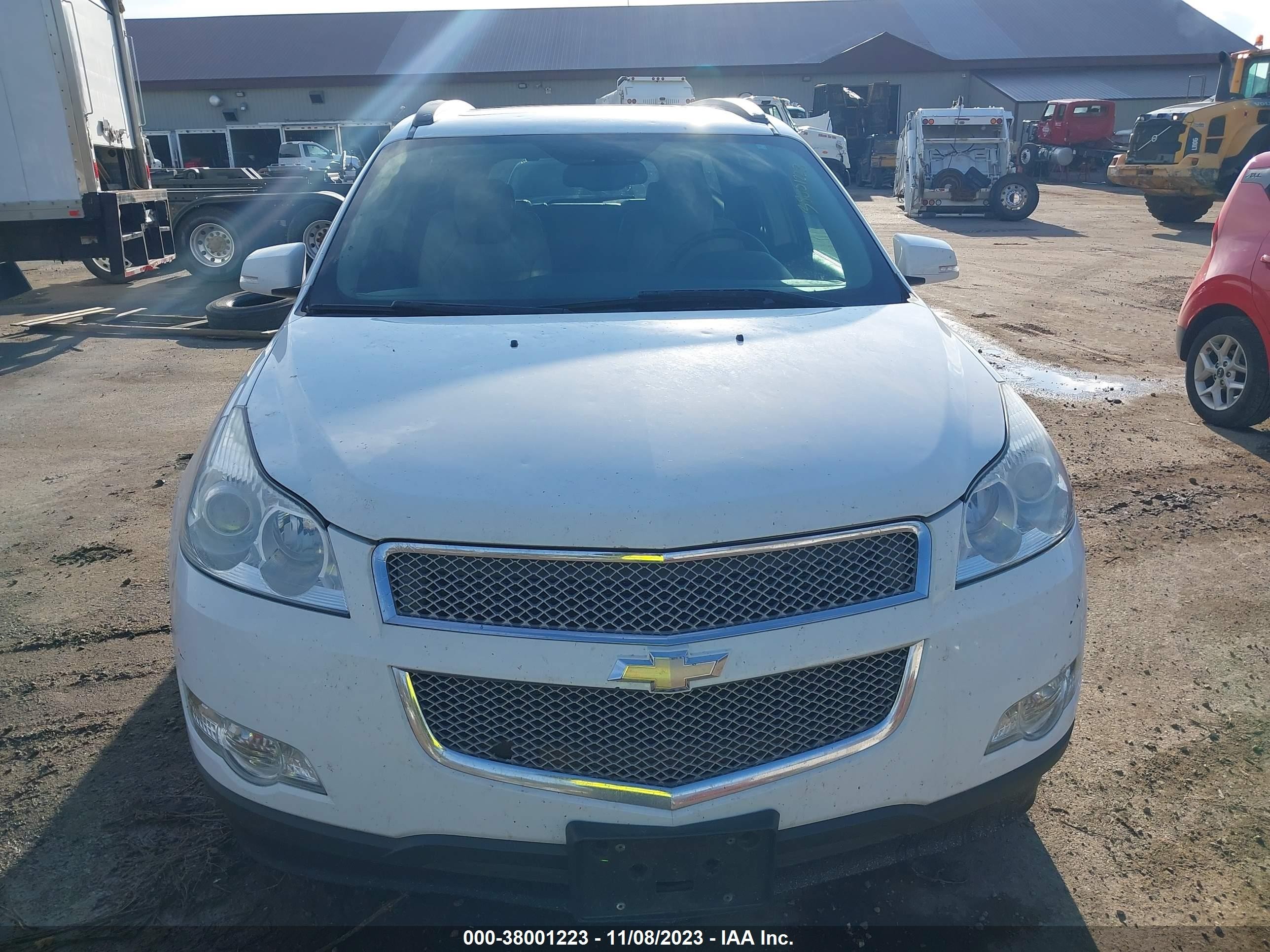 Photo 5 VIN: 1GNEV33D49S103325 - CHEVROLET TRAVERSE 