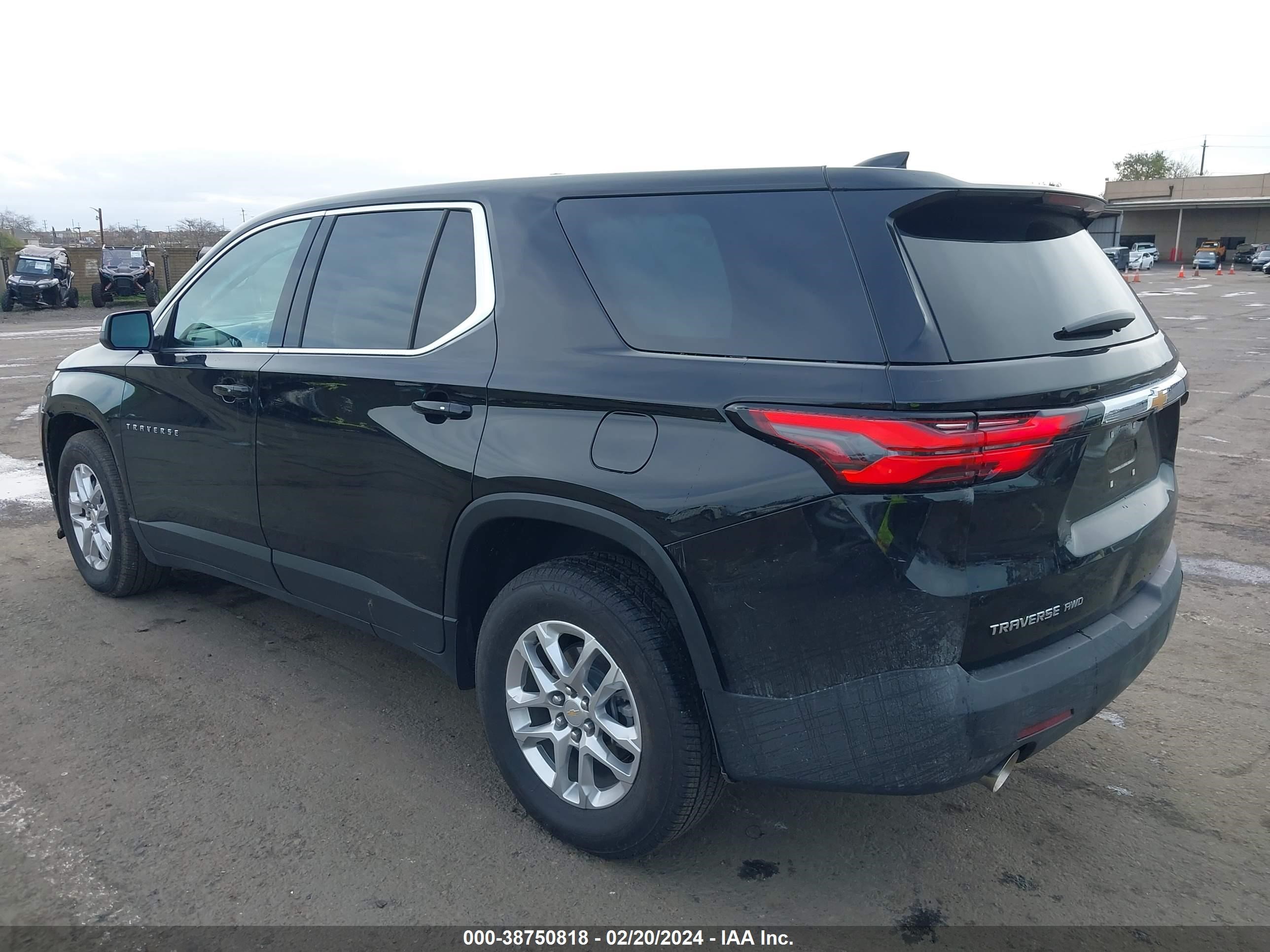 Photo 2 VIN: 1GNEVFKW5PJ240510 - CHEVROLET TRAVERSE 