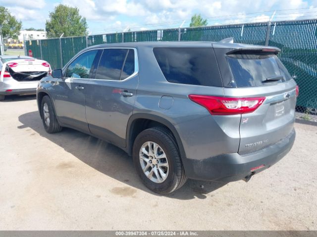 Photo 2 VIN: 1GNEVFKW9JJ267779 - CHEVROLET TRAVERSE 