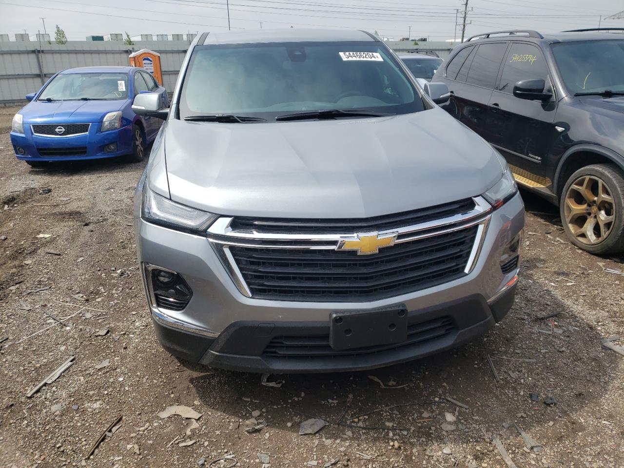 Photo 4 VIN: 1GNEVFKW9PJ327410 - CHEVROLET TRAVERSE 