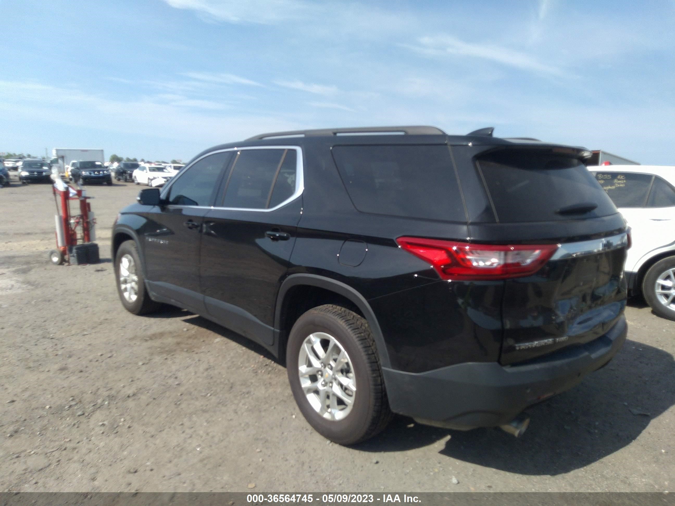 Photo 2 VIN: 1GNEVGKW0LJ296323 - CHEVROLET TRAVERSE 