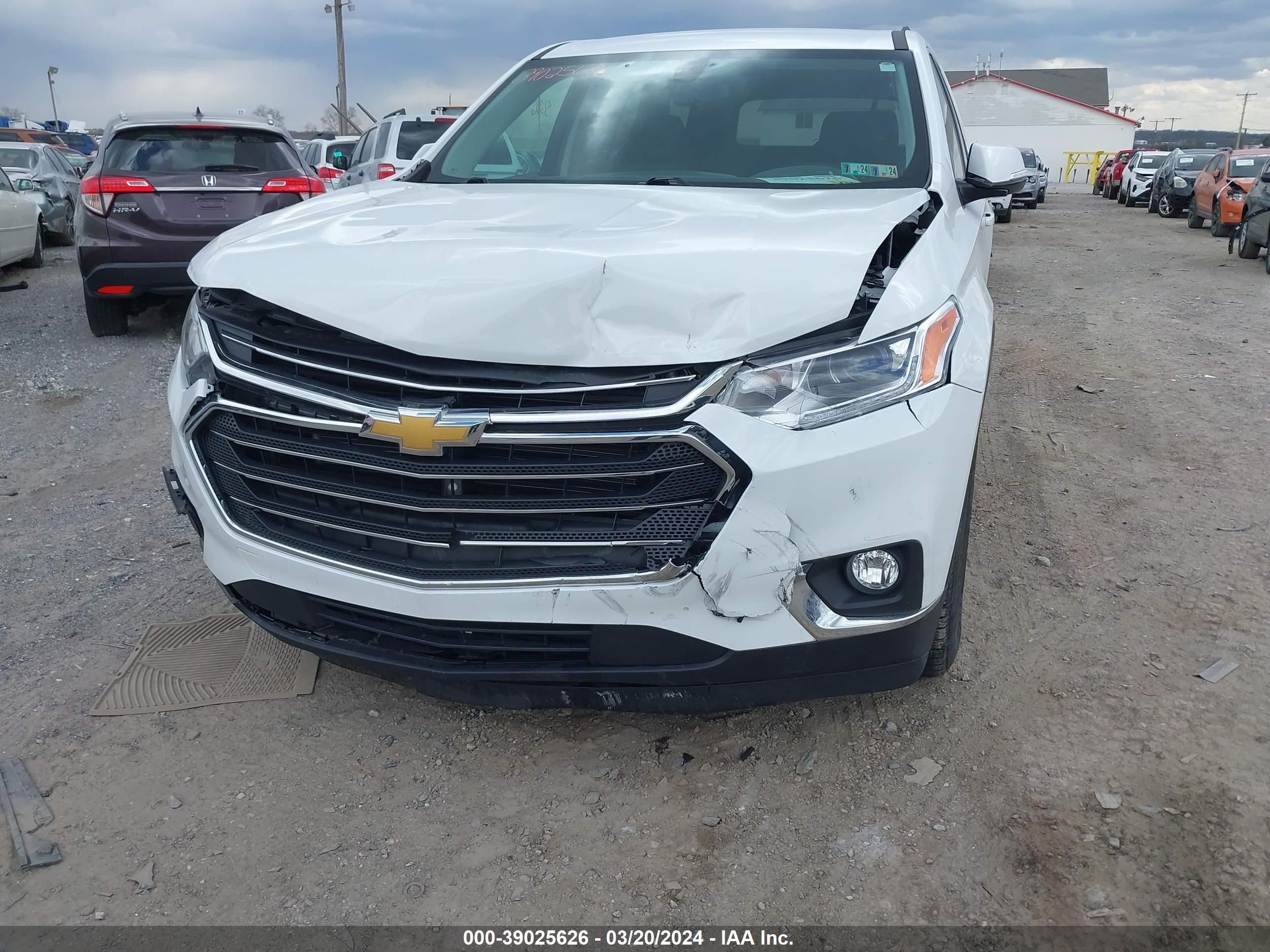 Photo 5 VIN: 1GNEVGKW1KJ248182 - CHEVROLET TRAVERSE 