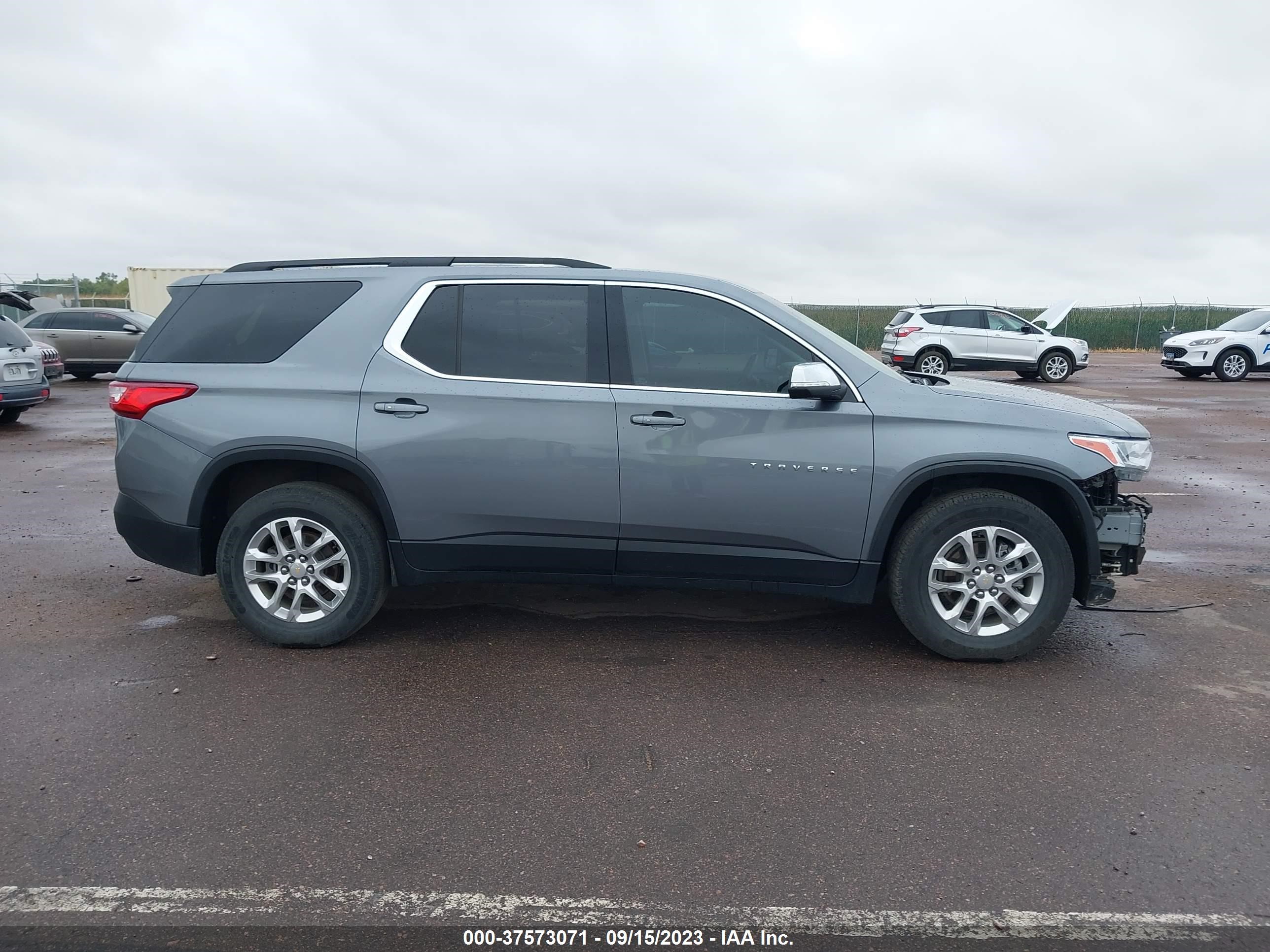 Photo 13 VIN: 1GNEVGKW2MJ184382 - CHEVROLET TRAVERSE 