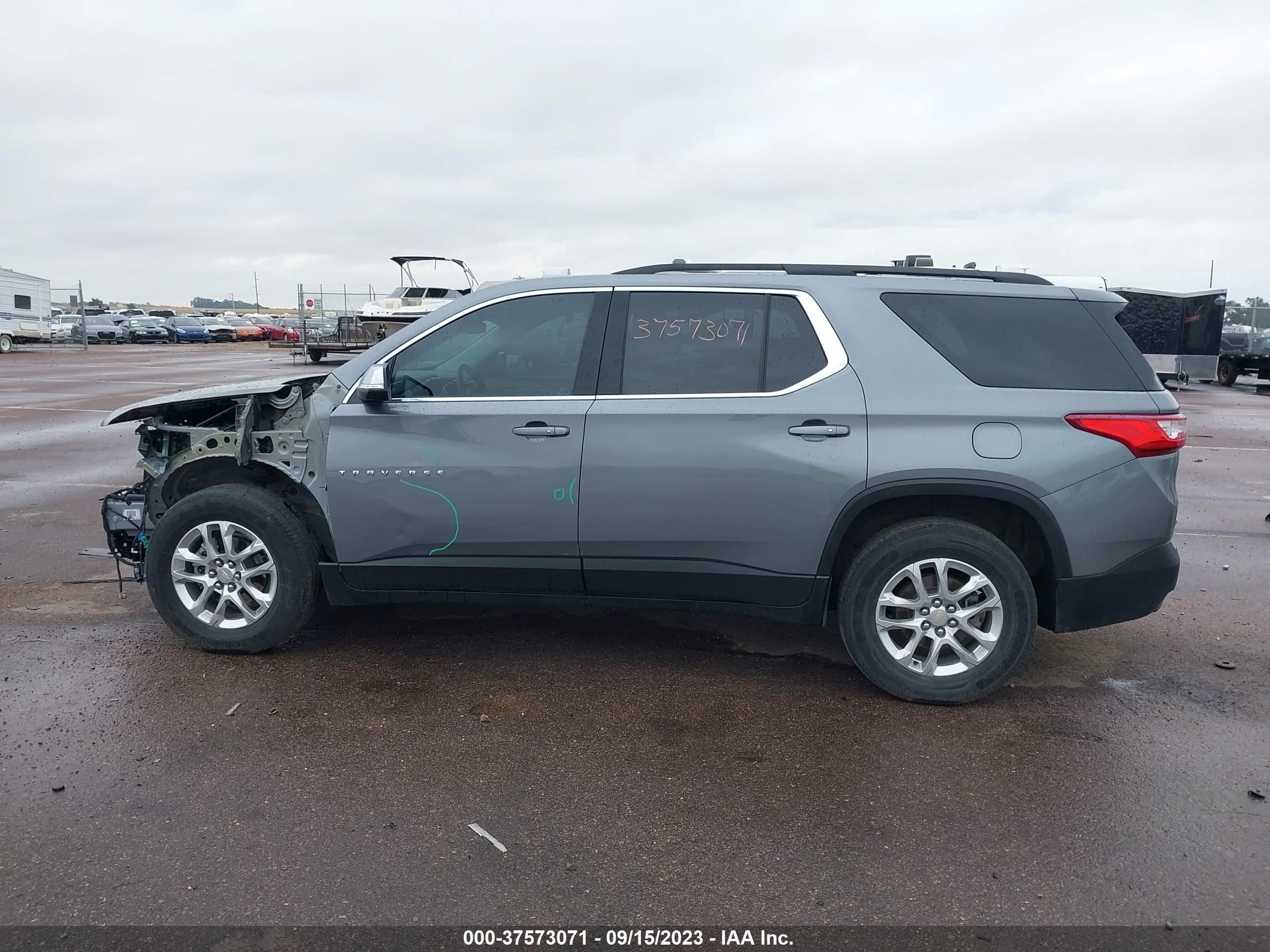 Photo 14 VIN: 1GNEVGKW2MJ184382 - CHEVROLET TRAVERSE 