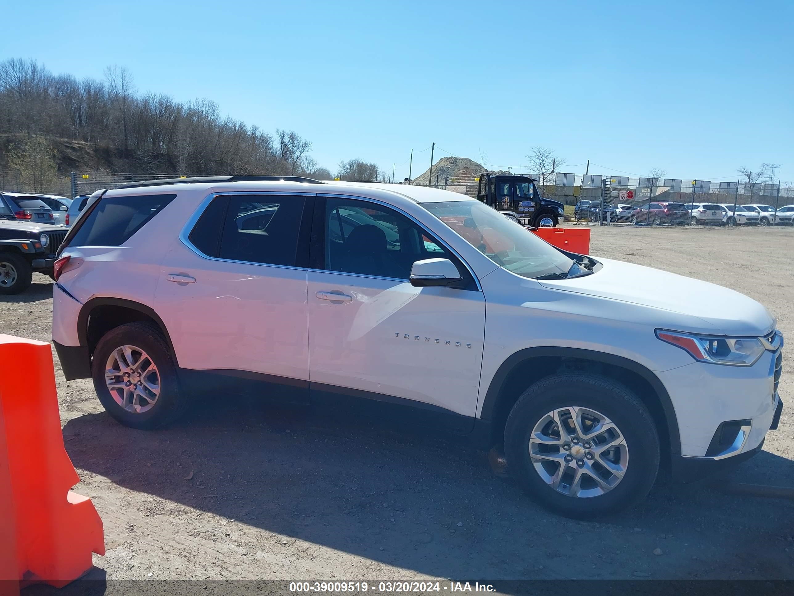 Photo 12 VIN: 1GNEVGKW5MJ272276 - CHEVROLET TRAVERSE 