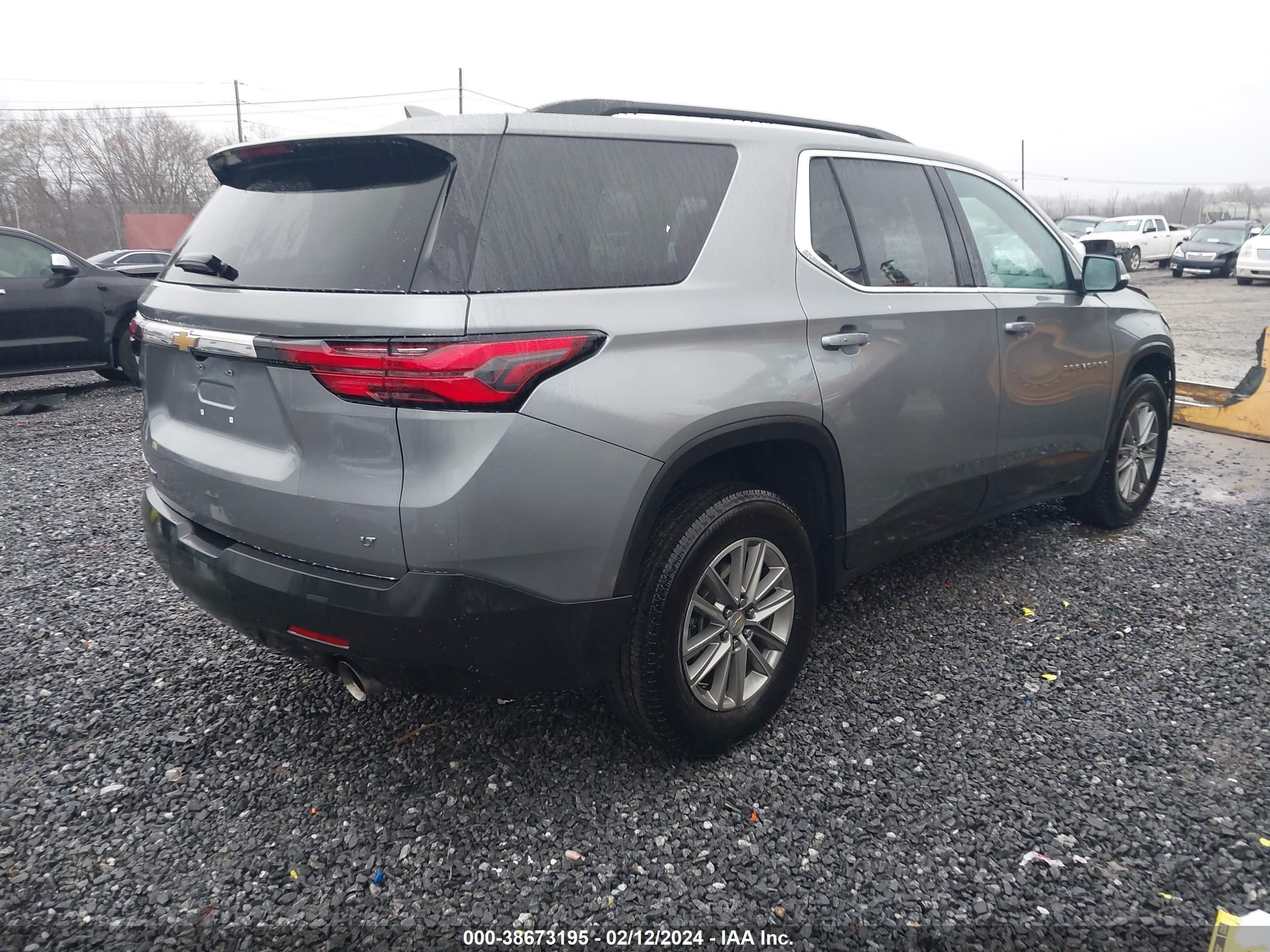 Photo 3 VIN: 1GNEVGKW5PJ189824 - CHEVROLET TRAVERSE 