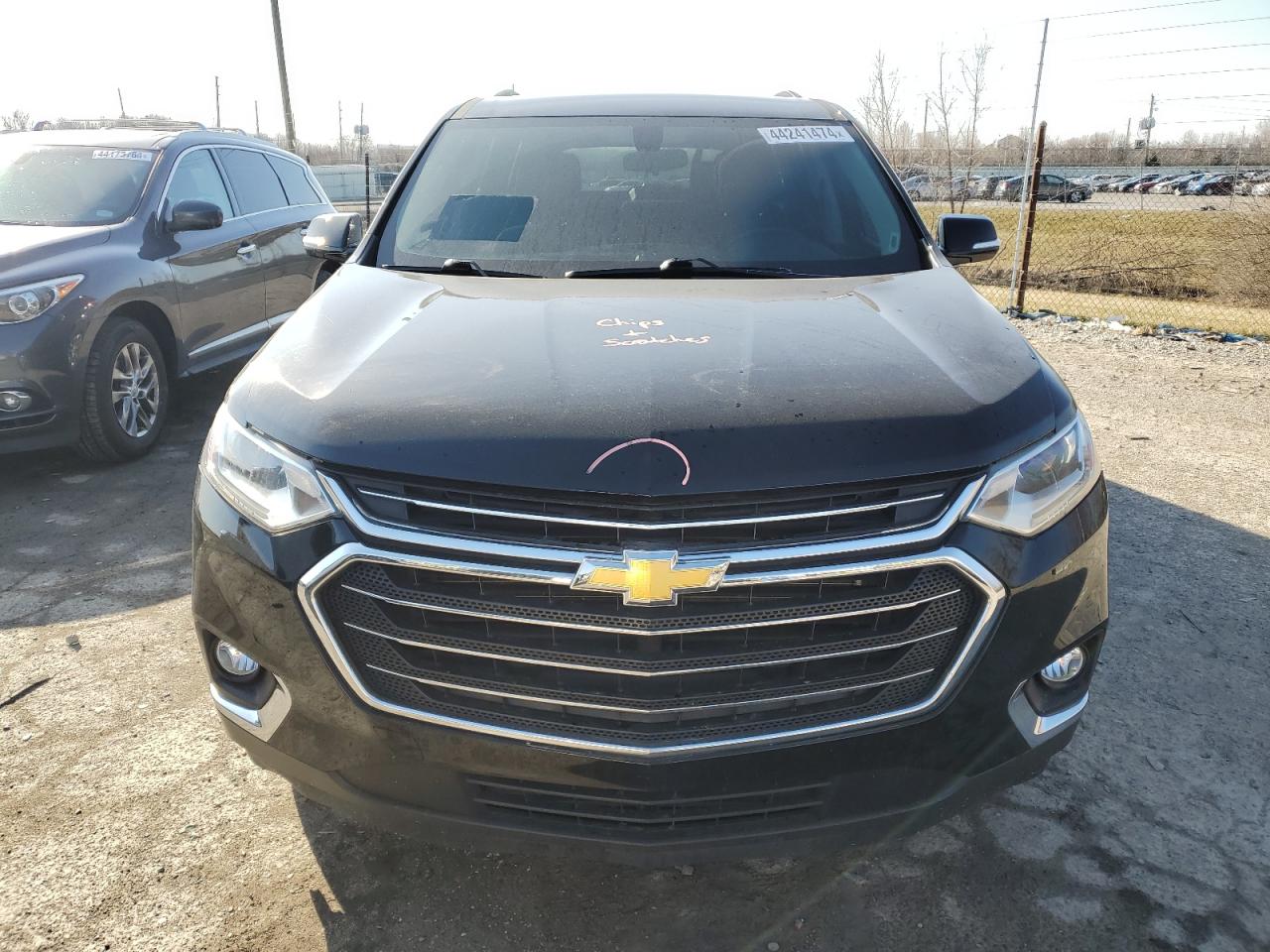 Photo 4 VIN: 1GNEVGKW6JJ203642 - CHEVROLET TRAVERSE 