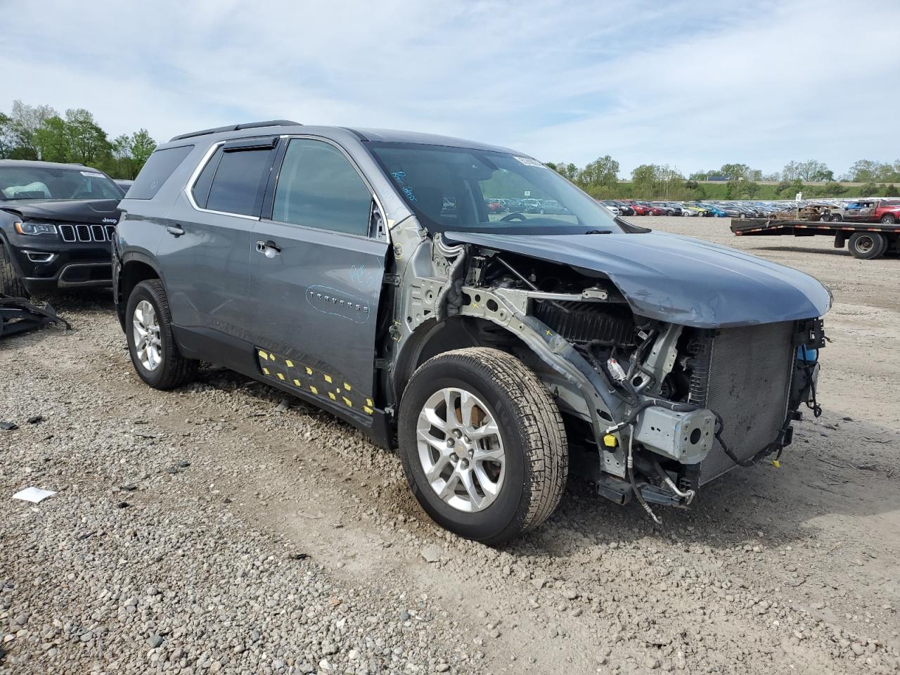 Photo 3 VIN: 1GNEVGKW6KJ189176 - CHEVROLET TRAVERSE 