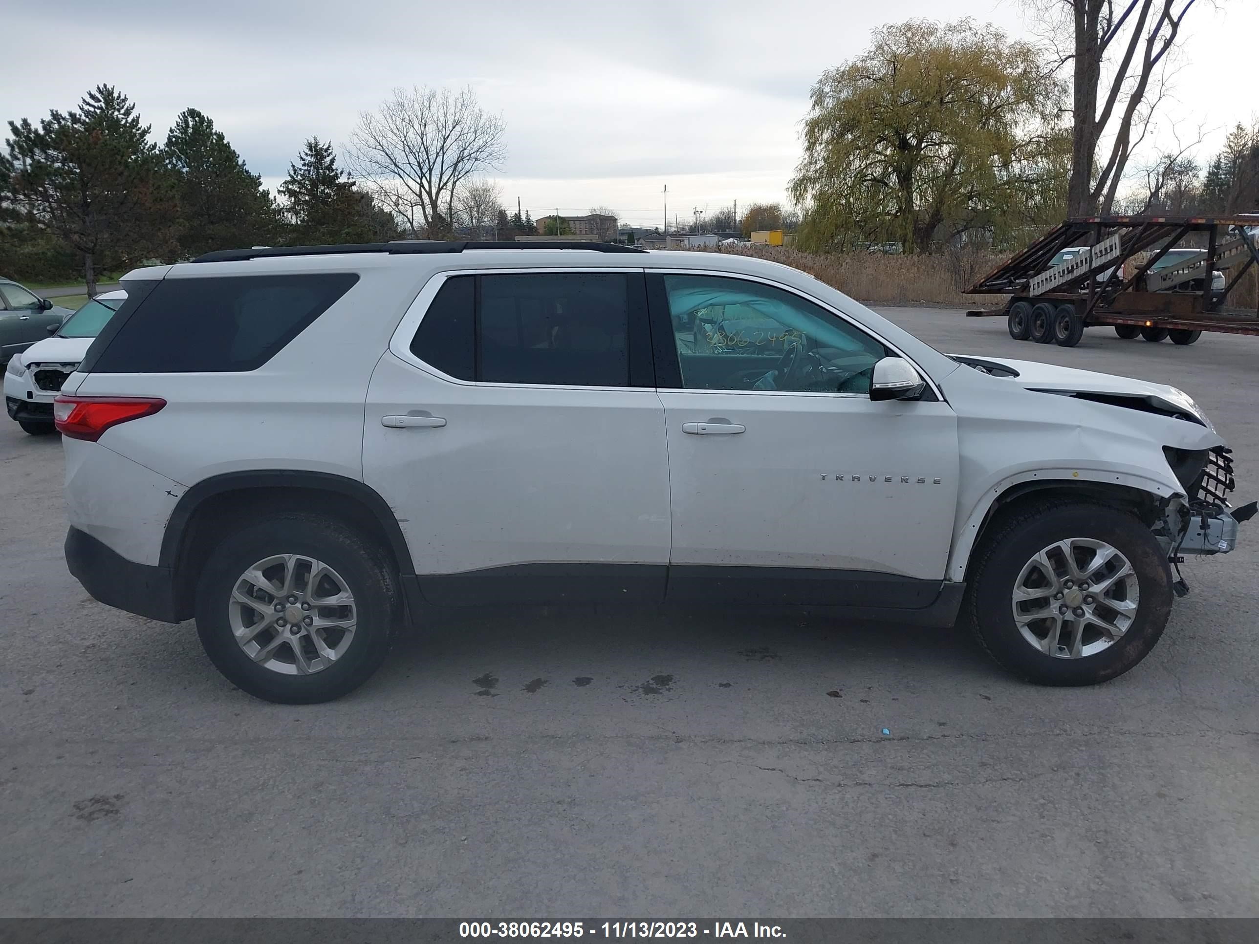 Photo 12 VIN: 1GNEVGKW6MJ108051 - CHEVROLET TRAVERSE 